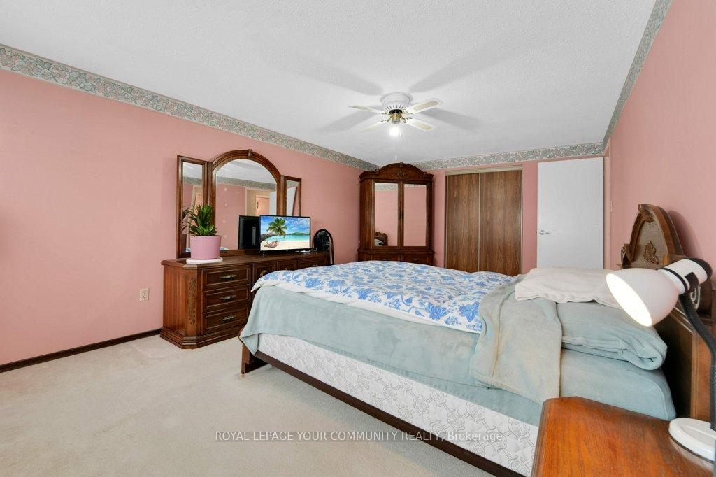 Photo 30 of 16 Mcclintock Crescent, Vaughan, Lakeview Estates — HOMEH