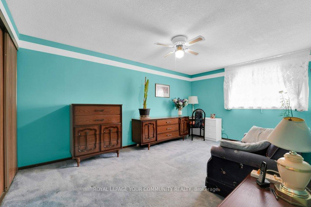 Photo 32 of 16 Mcclintock Crescent, Vaughan, Lakeview Estates — HOMEH