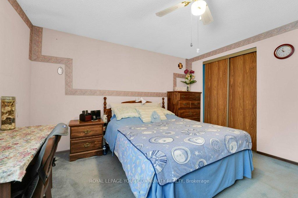 Photo 35 of 16 Mcclintock Crescent, Vaughan, Lakeview Estates — HOMEH