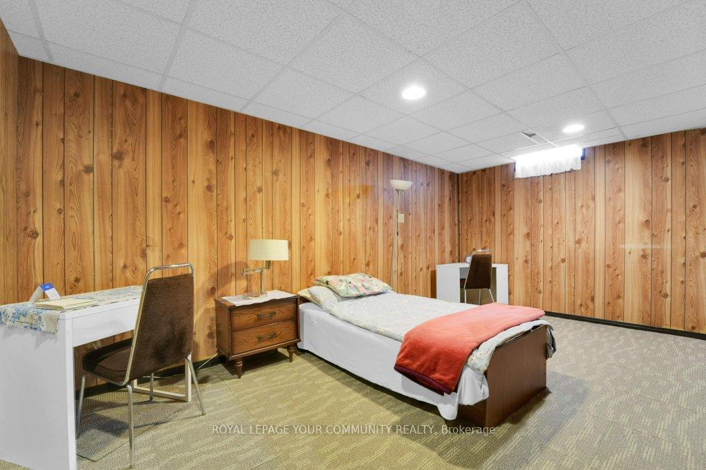 Photo 41 of 16 Mcclintock Crescent, Vaughan, Lakeview Estates — HOMEH