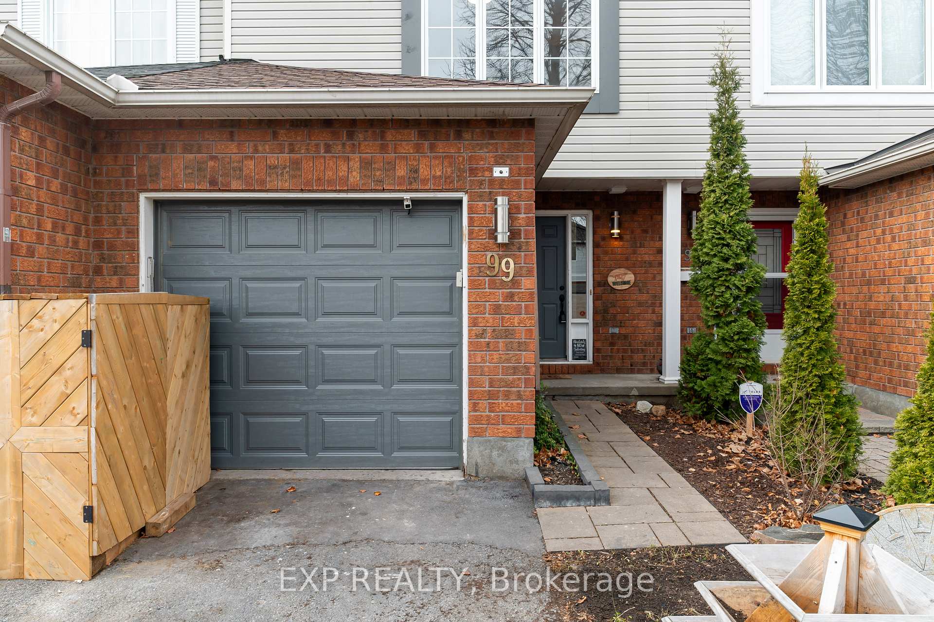 Photo 3 of 99 Locheland Crescent, Ottawa, Barrhaven East — HOMEH