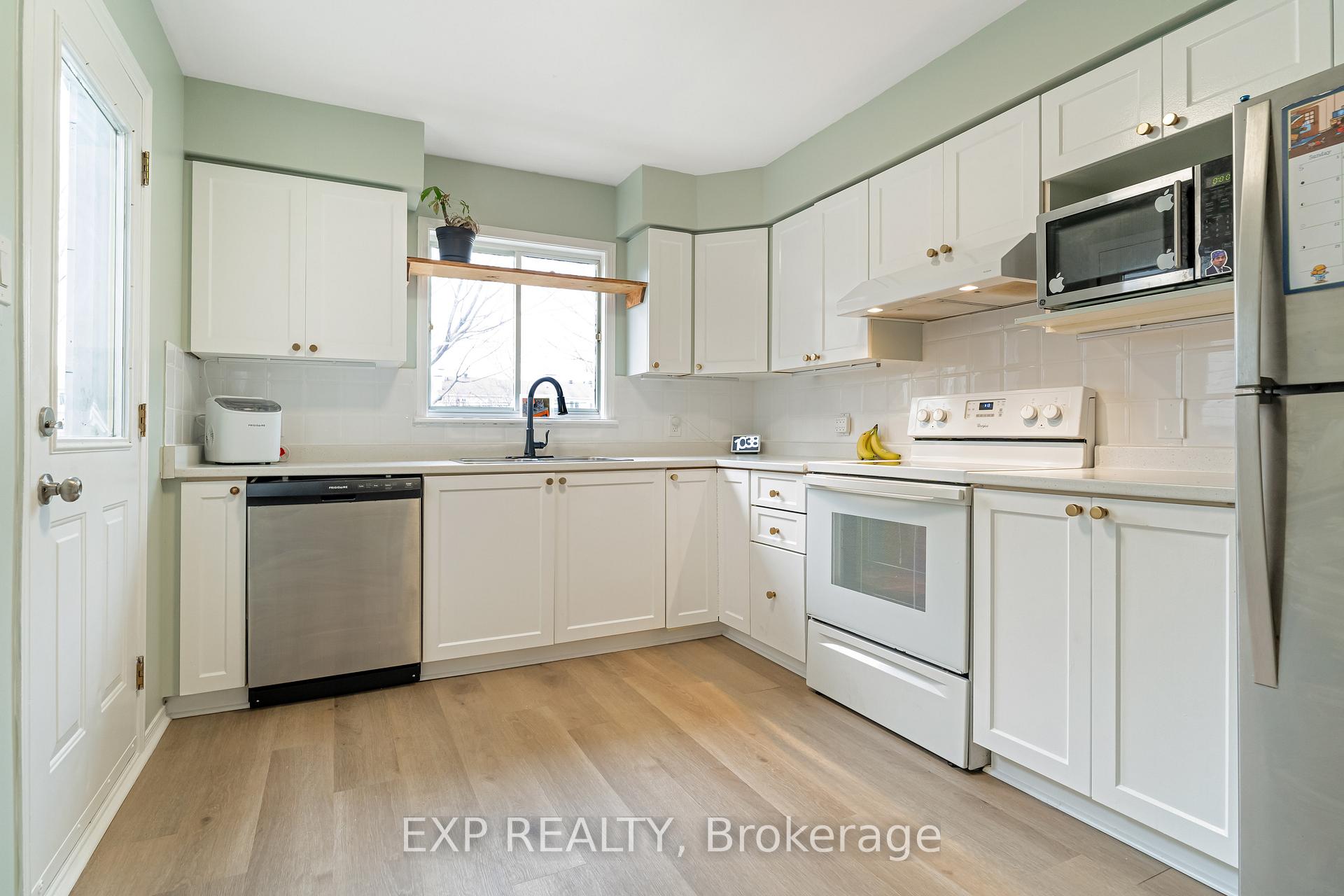 Photo 13 of 99 Locheland Crescent, Ottawa, Barrhaven East — HOMEH