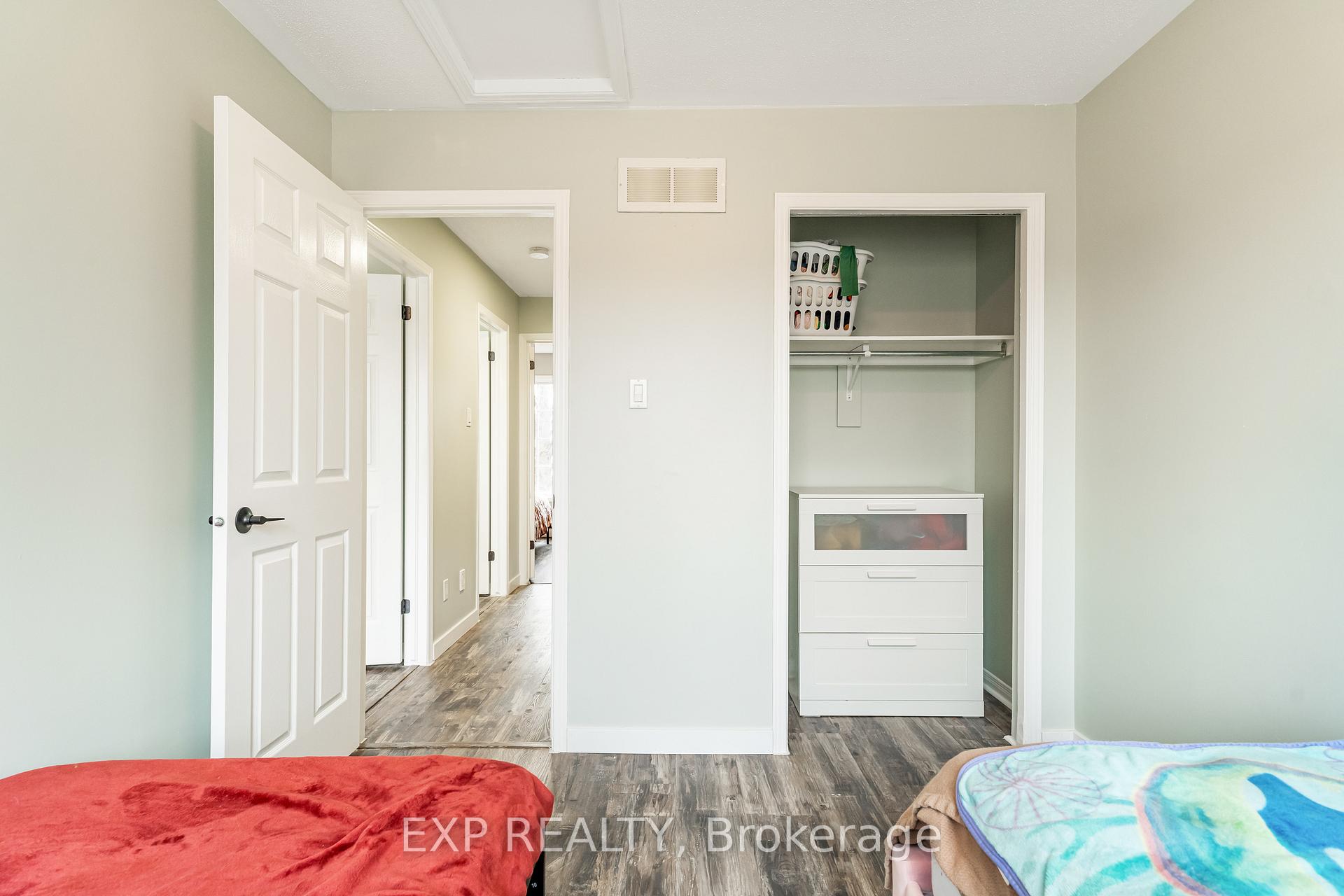 Photo 19 of 99 Locheland Crescent, Ottawa, Barrhaven East — HOMEH