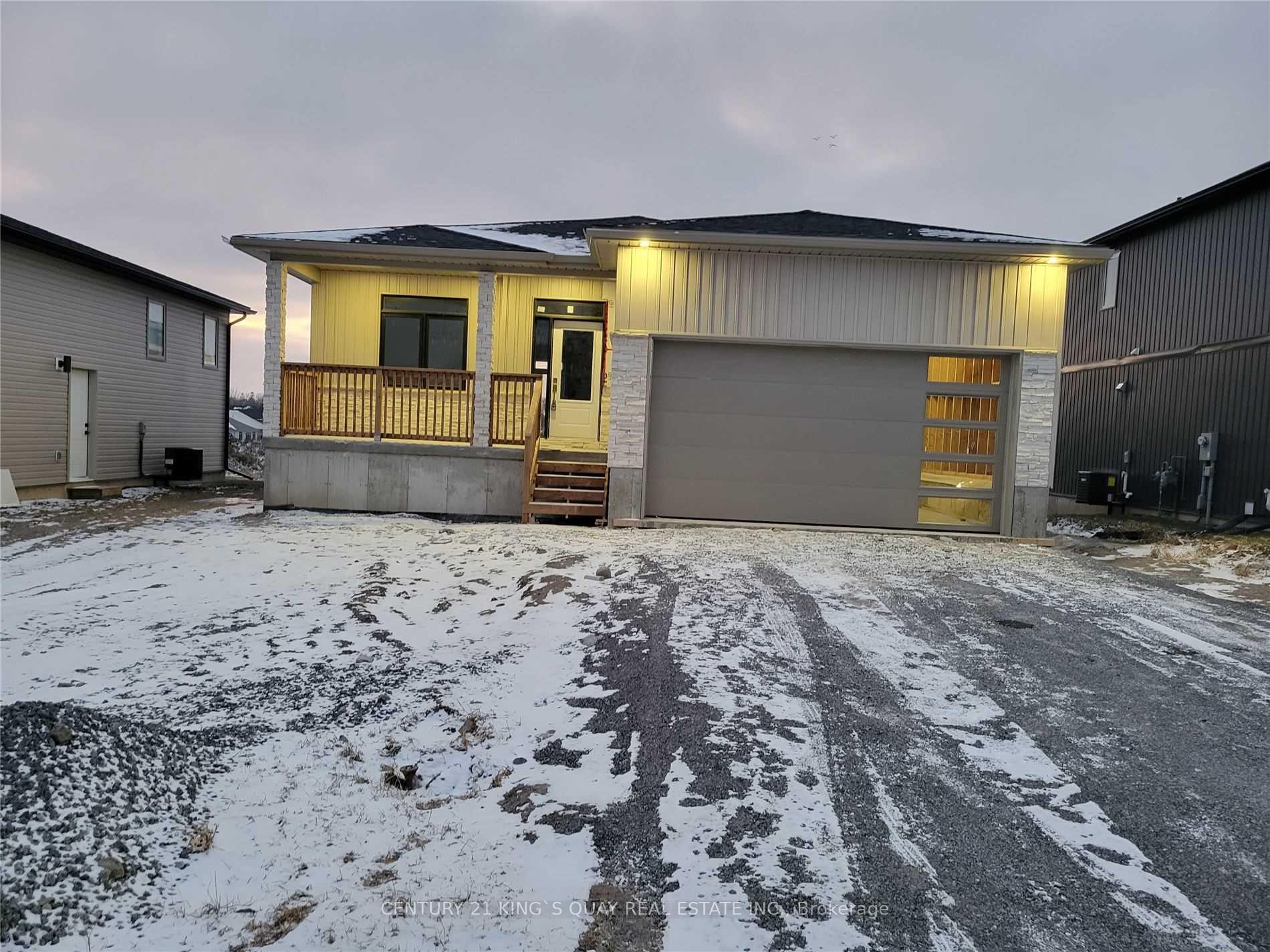 Photo 1 of Unit Main Fl, 114 Centre Street, Belleville, Belleville Ward — HOMEH