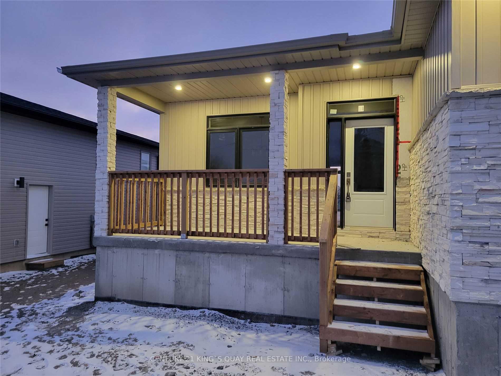 Photo 3 of Unit Main Fl, 114 Centre Street, Belleville, Belleville Ward — HOMEH