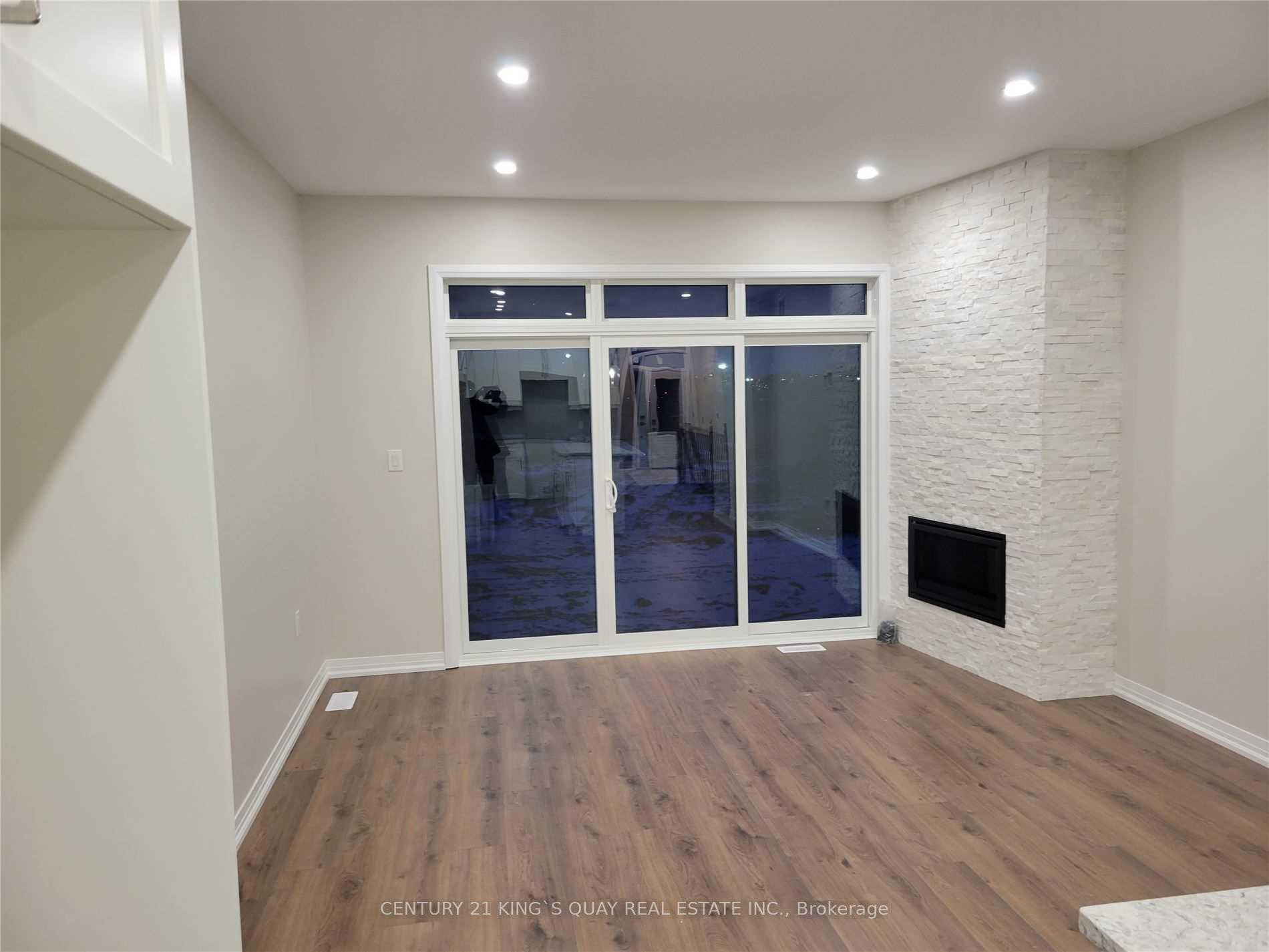 Photo 14 of Unit Main Fl, 114 Centre Street, Belleville, Belleville Ward — HOMEH