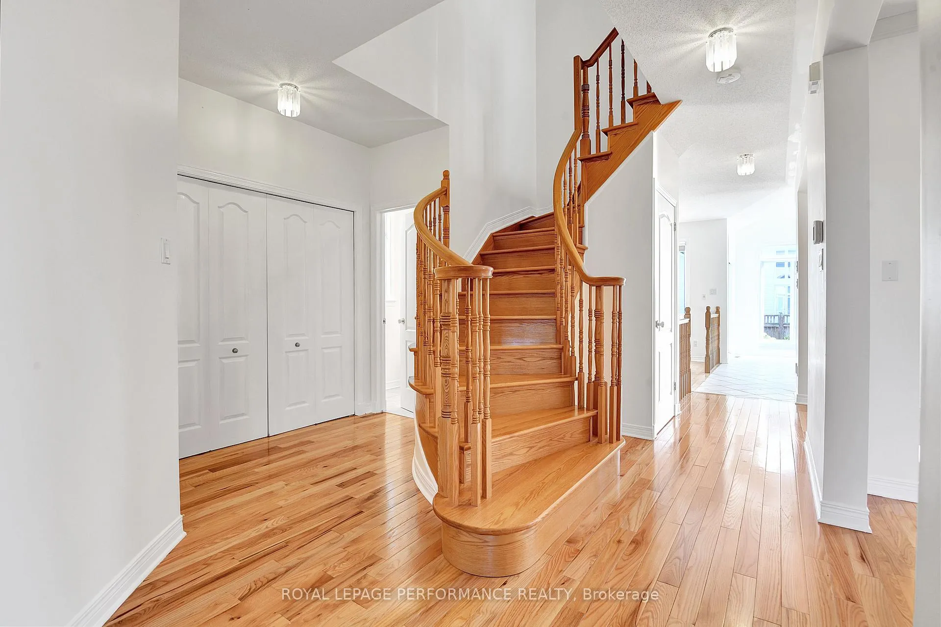 Photo 5 of 22 Mountain Ash Drive, Ottawa, Barrhaven East — HOMEH