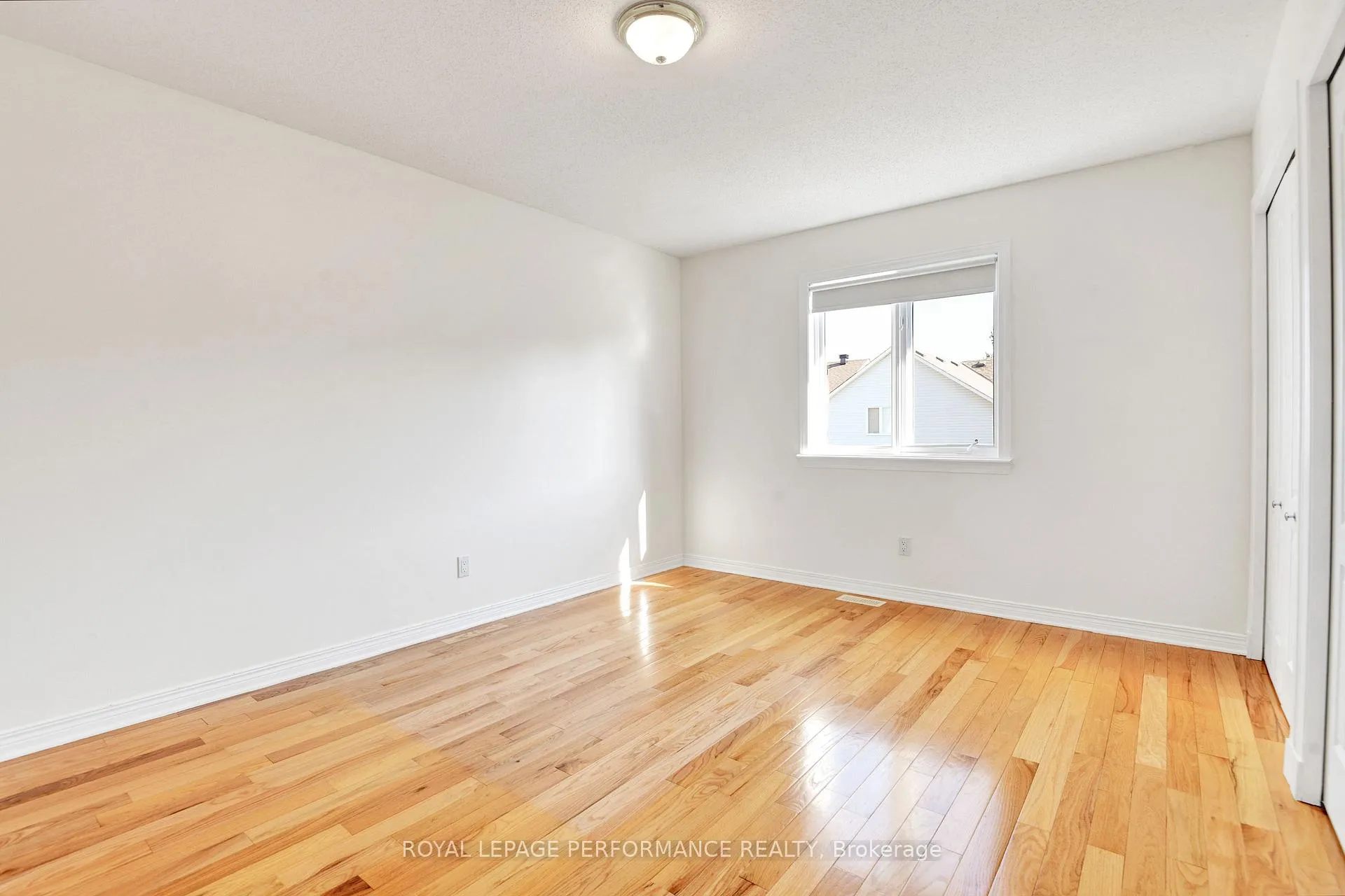 Photo 23 of 22 Mountain Ash Drive, Ottawa, Barrhaven East — HOMEH