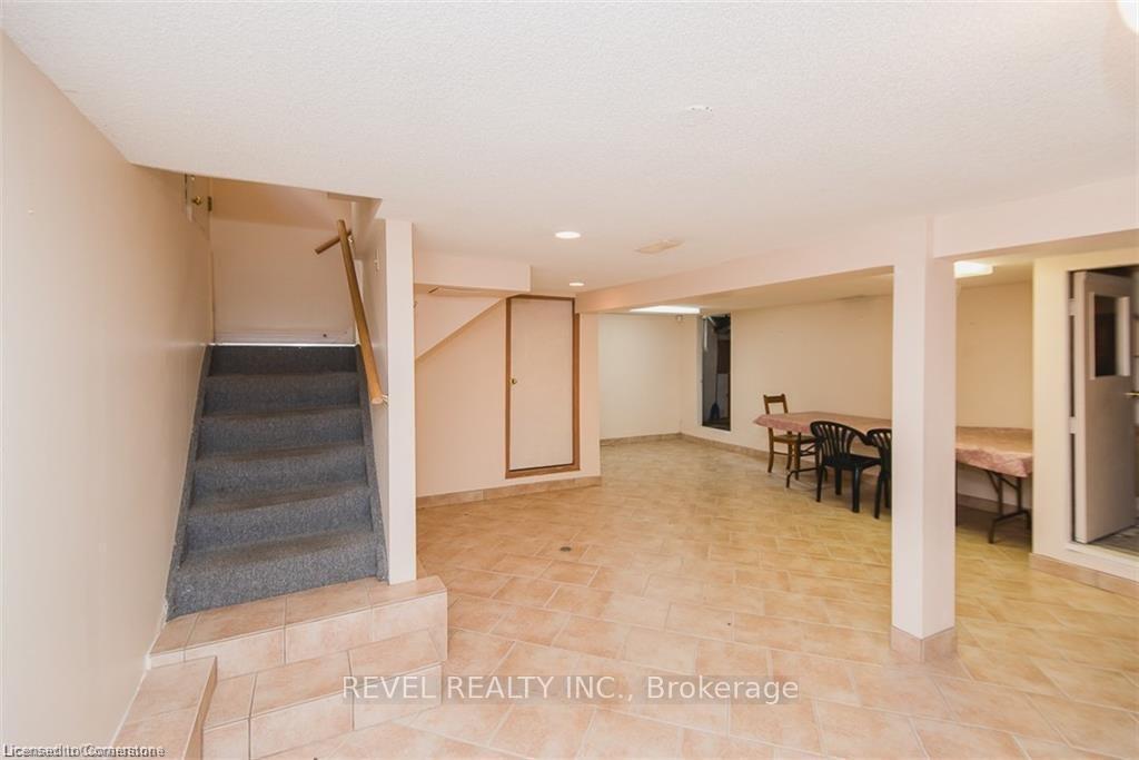 Photo 11 of 13 New Mountain Road, Hamilton, Stoney Creek — HOMEH
