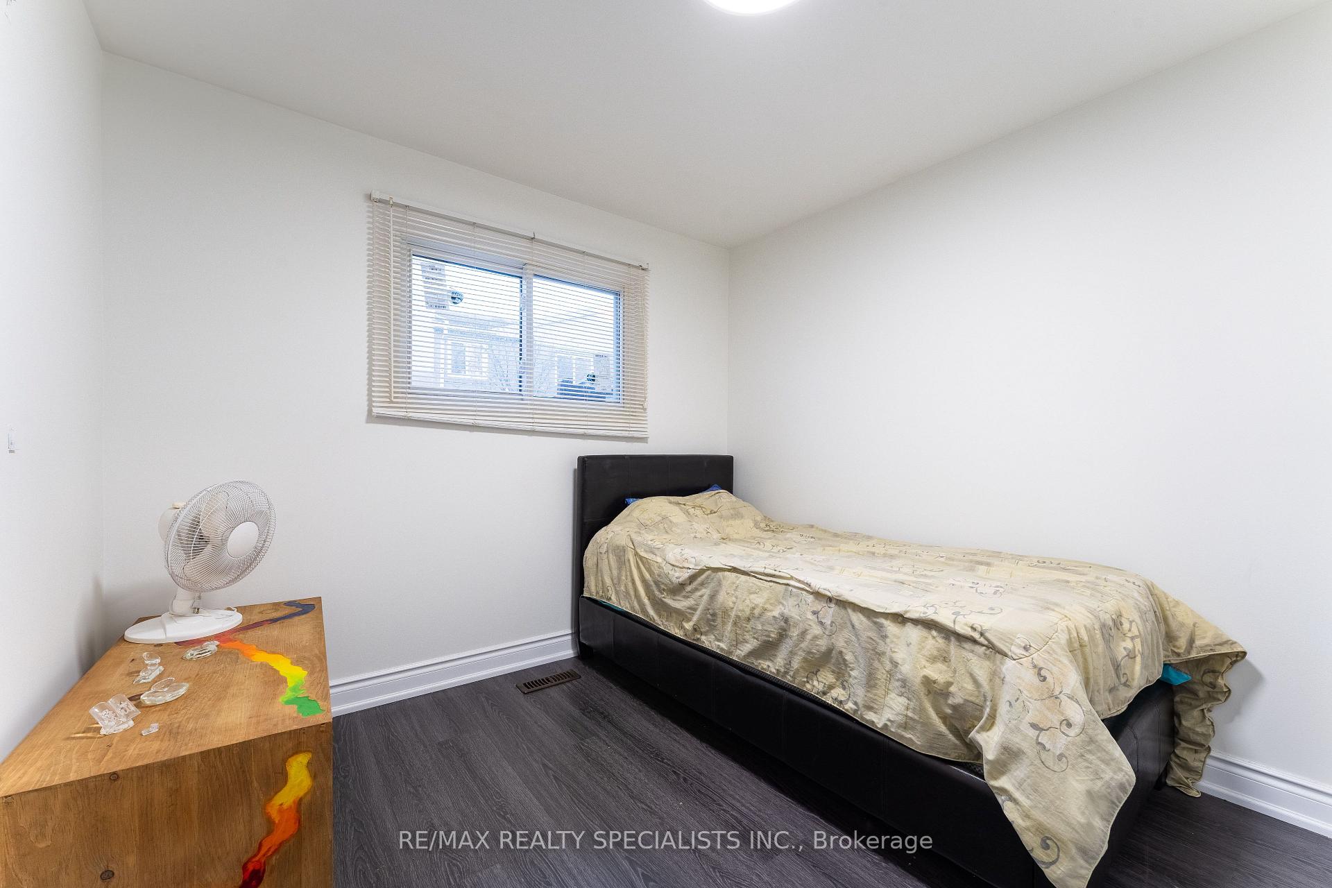 Photo 26 of 21 Parkend Avenue, Brampton, Brampton South — HOMEH