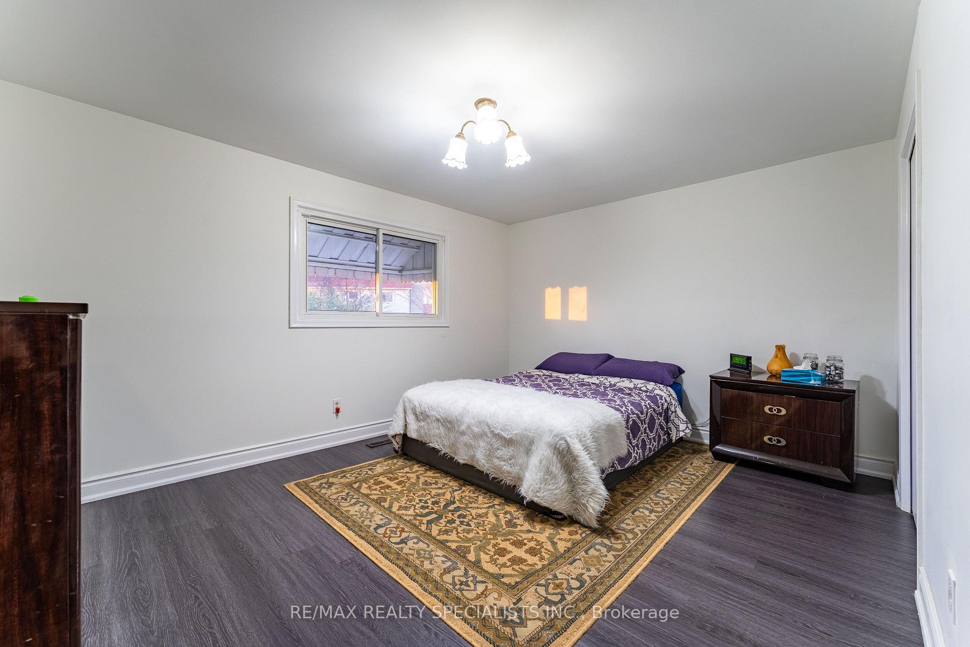 Photo 14 of 21 Parkend Avenue, Brampton, Brampton South — HOMEH