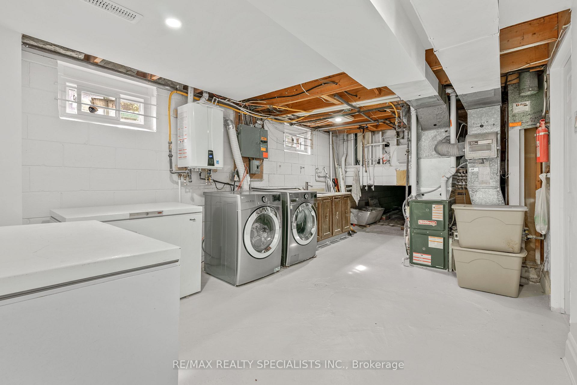 Photo 34 of 21 Parkend Avenue, Brampton, Brampton South — HOMEH