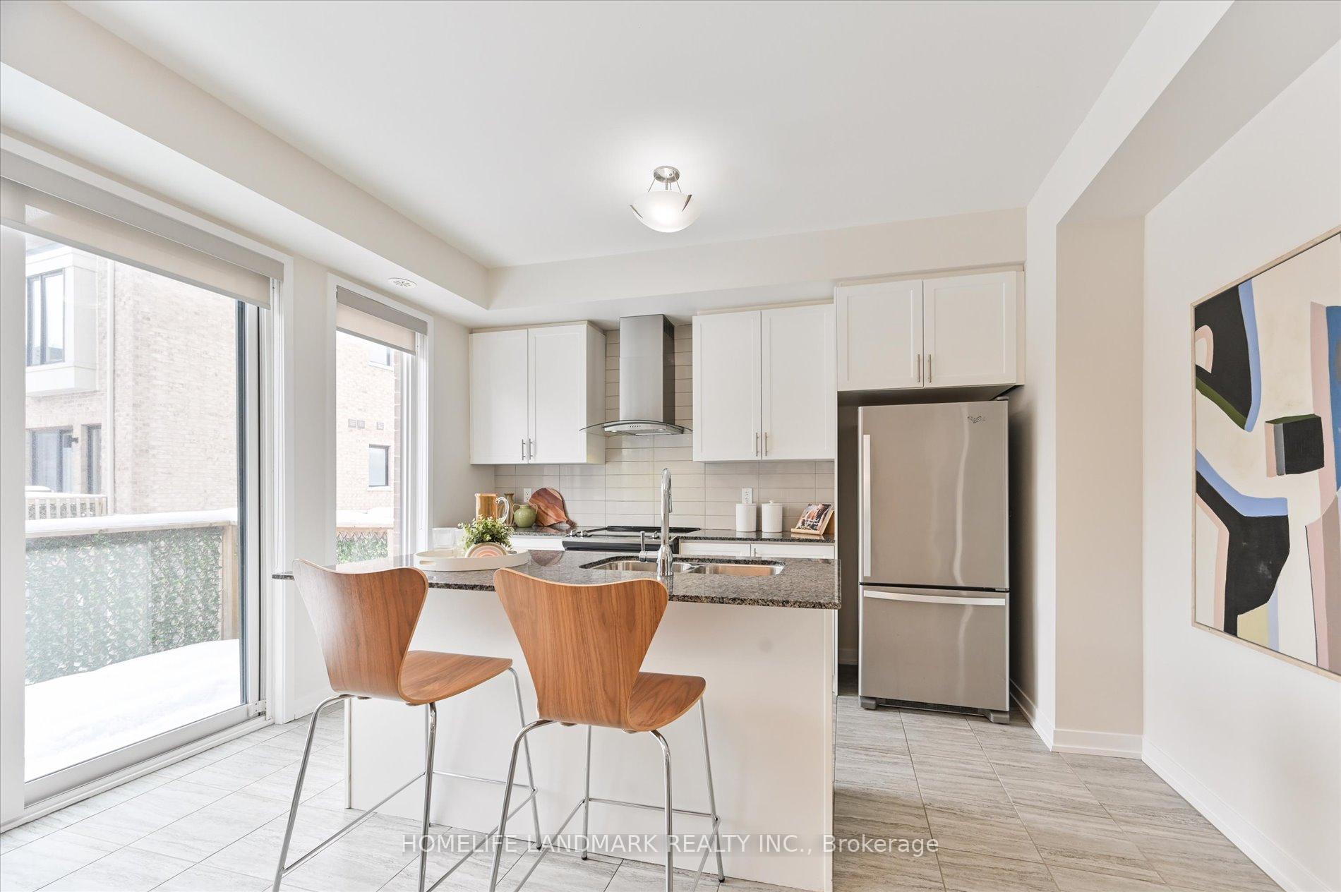 Photo 18 of 148 Salterton Circle, Vaughan, Rural Vaughan — HOMEH
