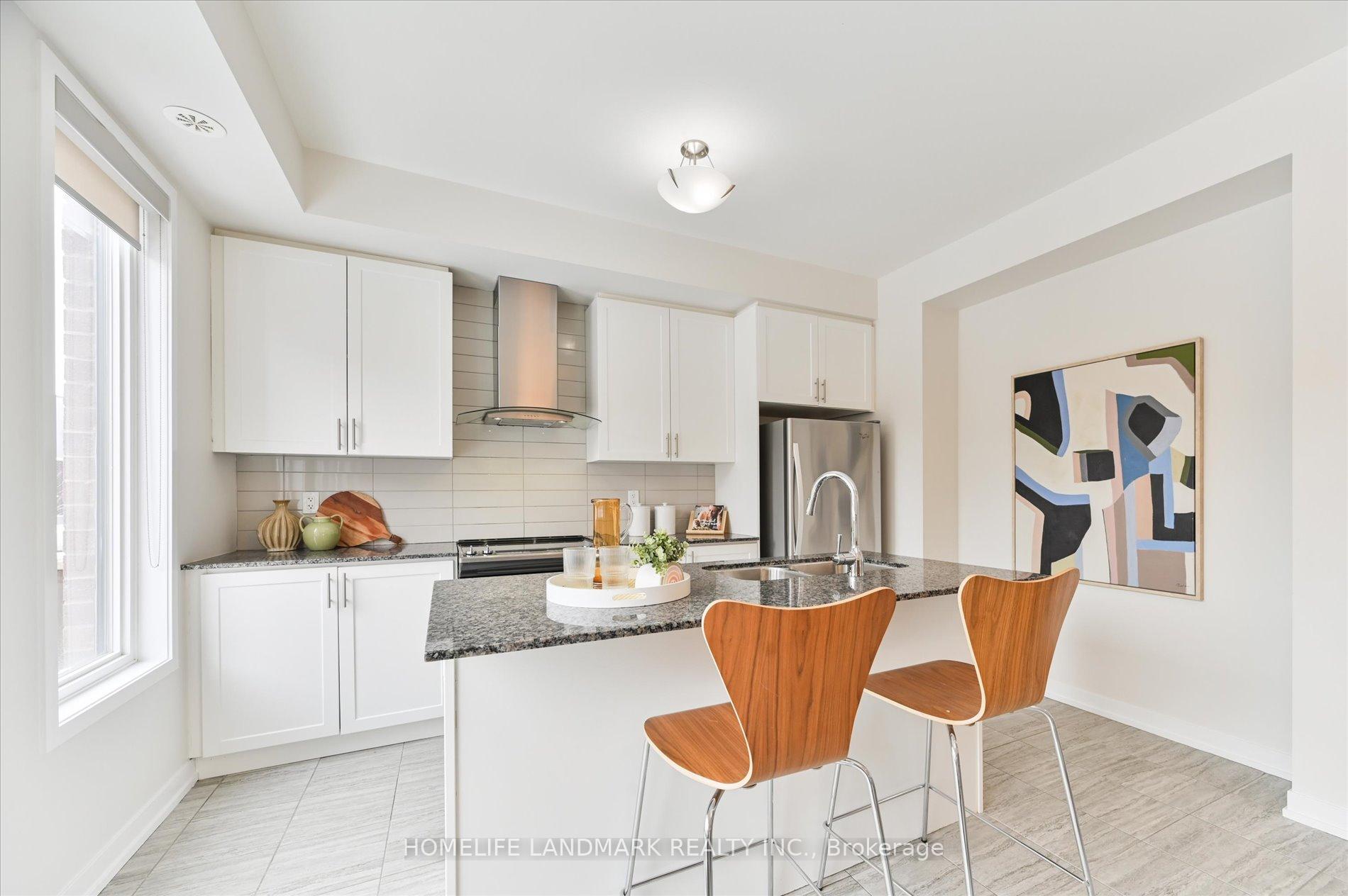 Photo 19 of 148 Salterton Circle, Vaughan, Rural Vaughan — HOMEH
