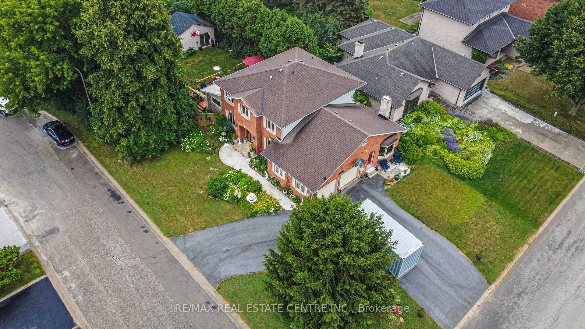 Photo 12 of 310 Cavendish Drive, Hamilton, Ancaster — HOMEH