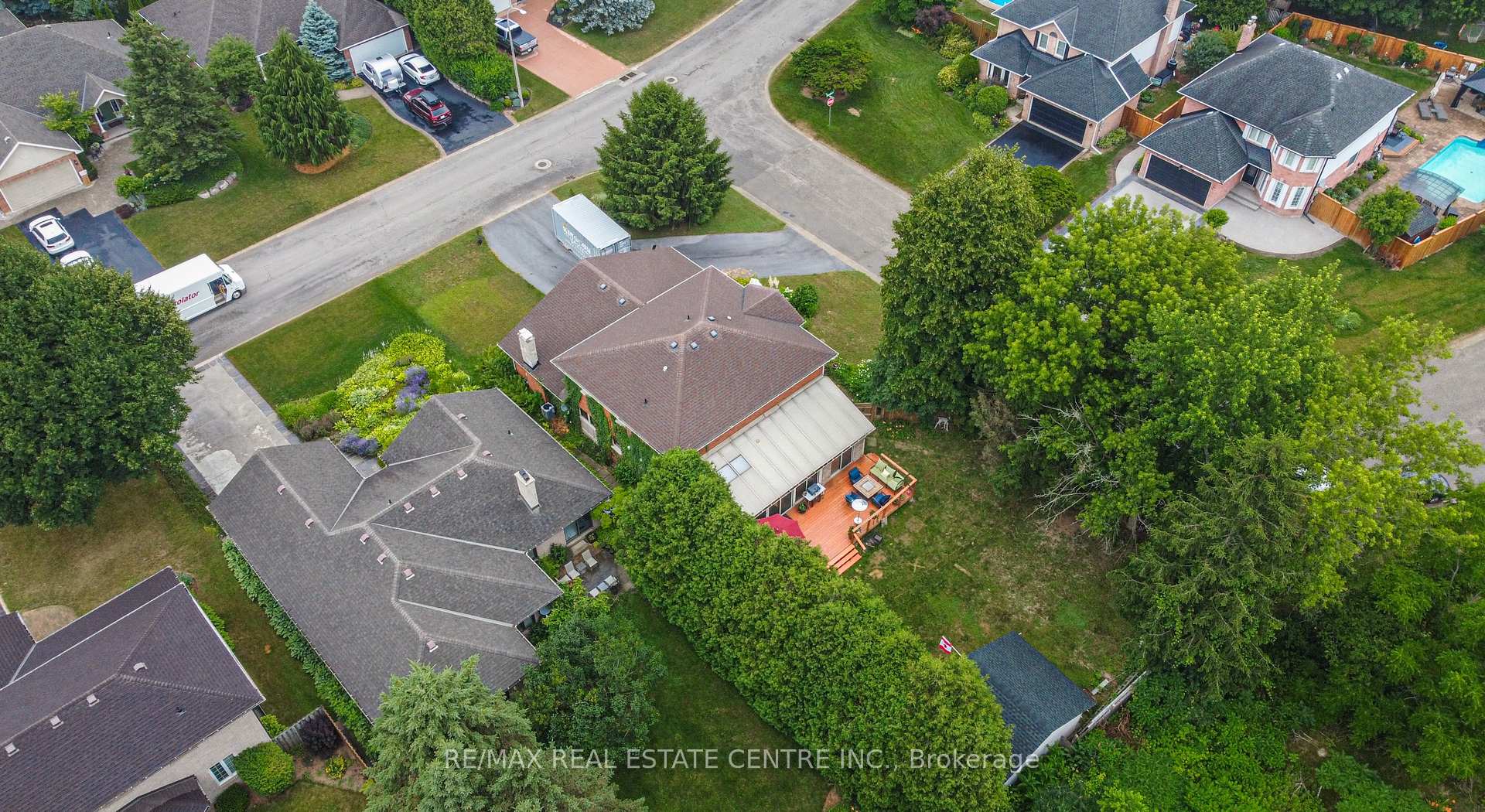 Photo 31 of 310 Cavendish Drive, Hamilton, Ancaster — HOMEH
