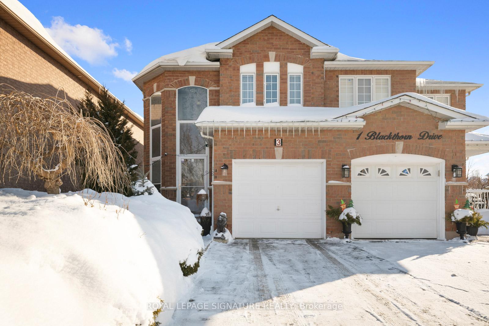 Photo 1 of 3 Blackthorn Drive, Vaughan, Maple — HOMEH