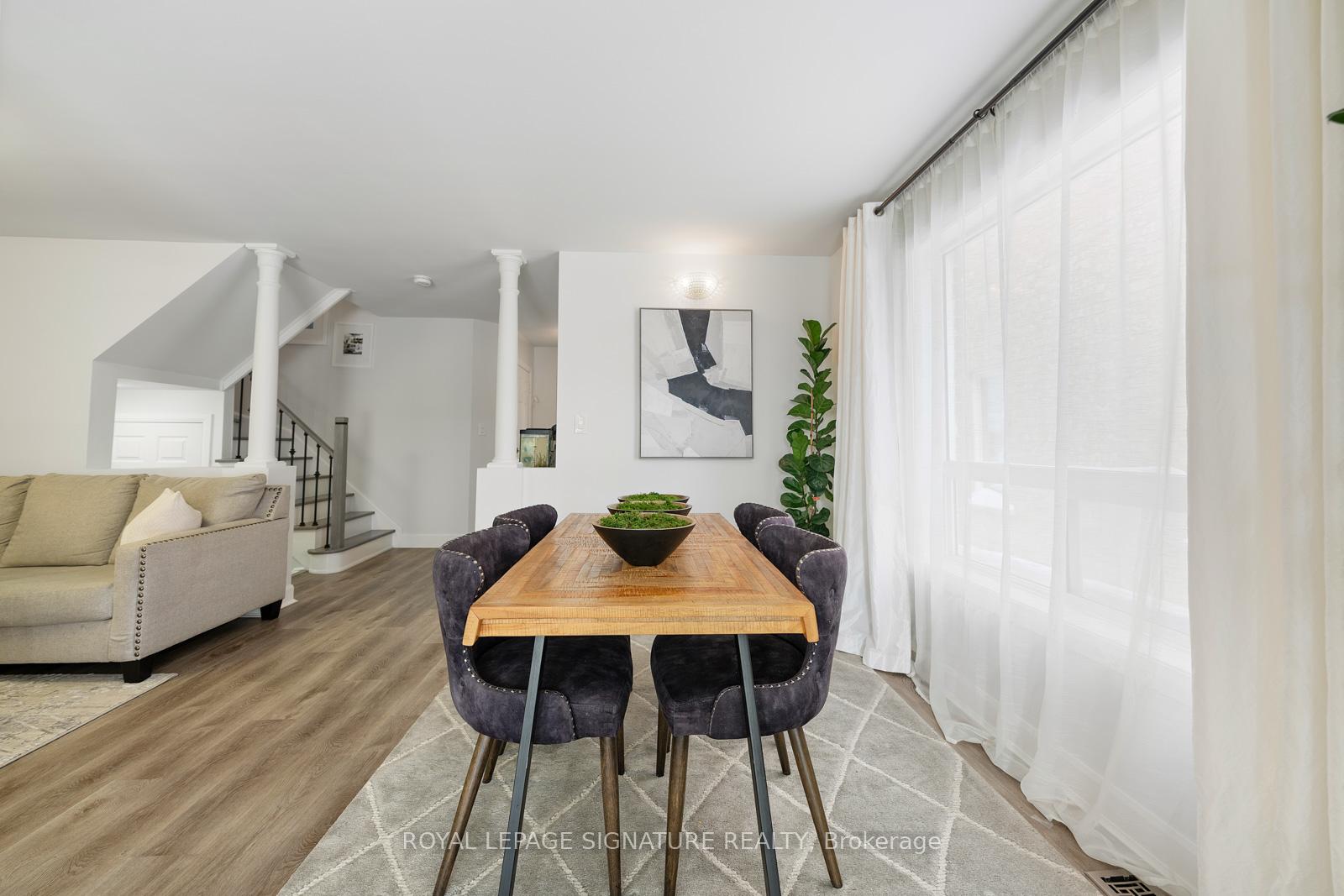 Photo 11 of 3 Blackthorn Drive, Vaughan, Maple — HOMEH