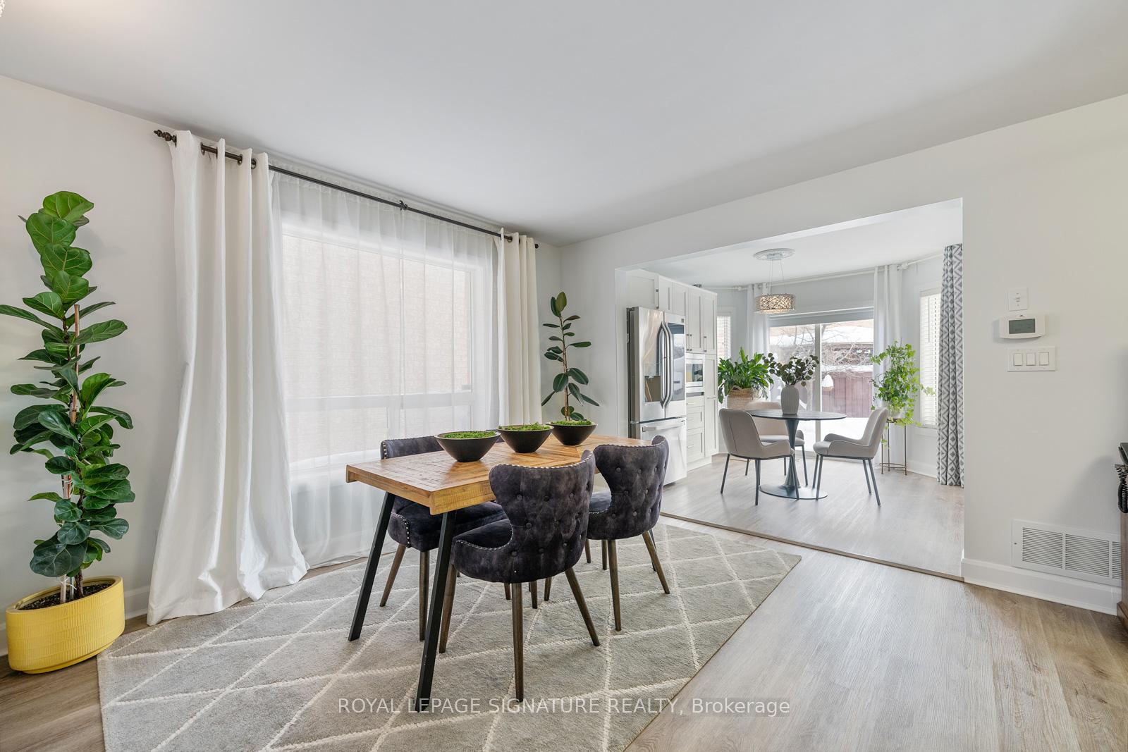 Photo 12 of 3 Blackthorn Drive, Vaughan, Maple — HOMEH