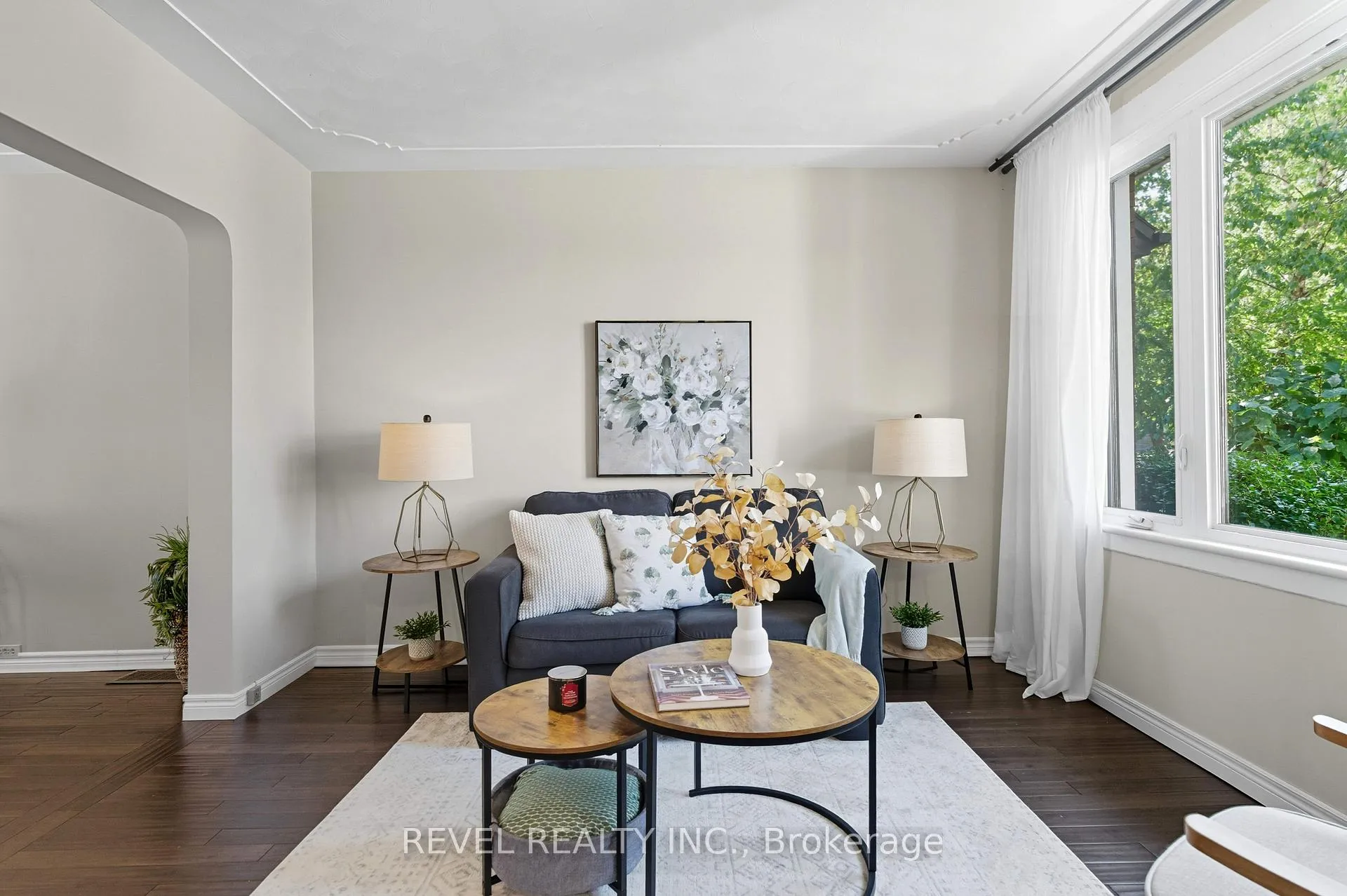 Photo 5 of 197 Balmoral Avenue S, Hamilton, Delta — HOMEH
