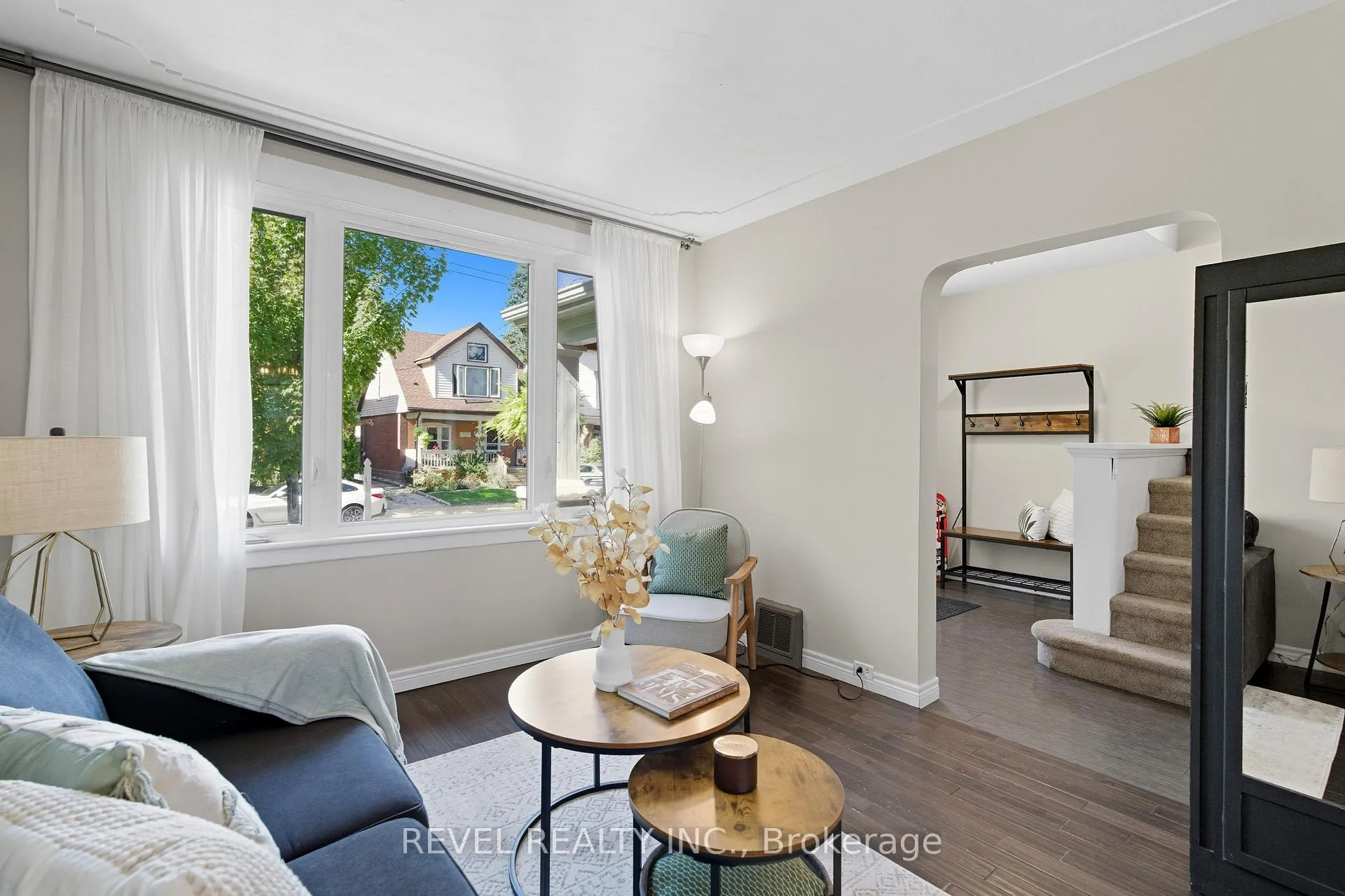 Photo 7 of 197 Balmoral Avenue S, Hamilton, Delta — HOMEH
