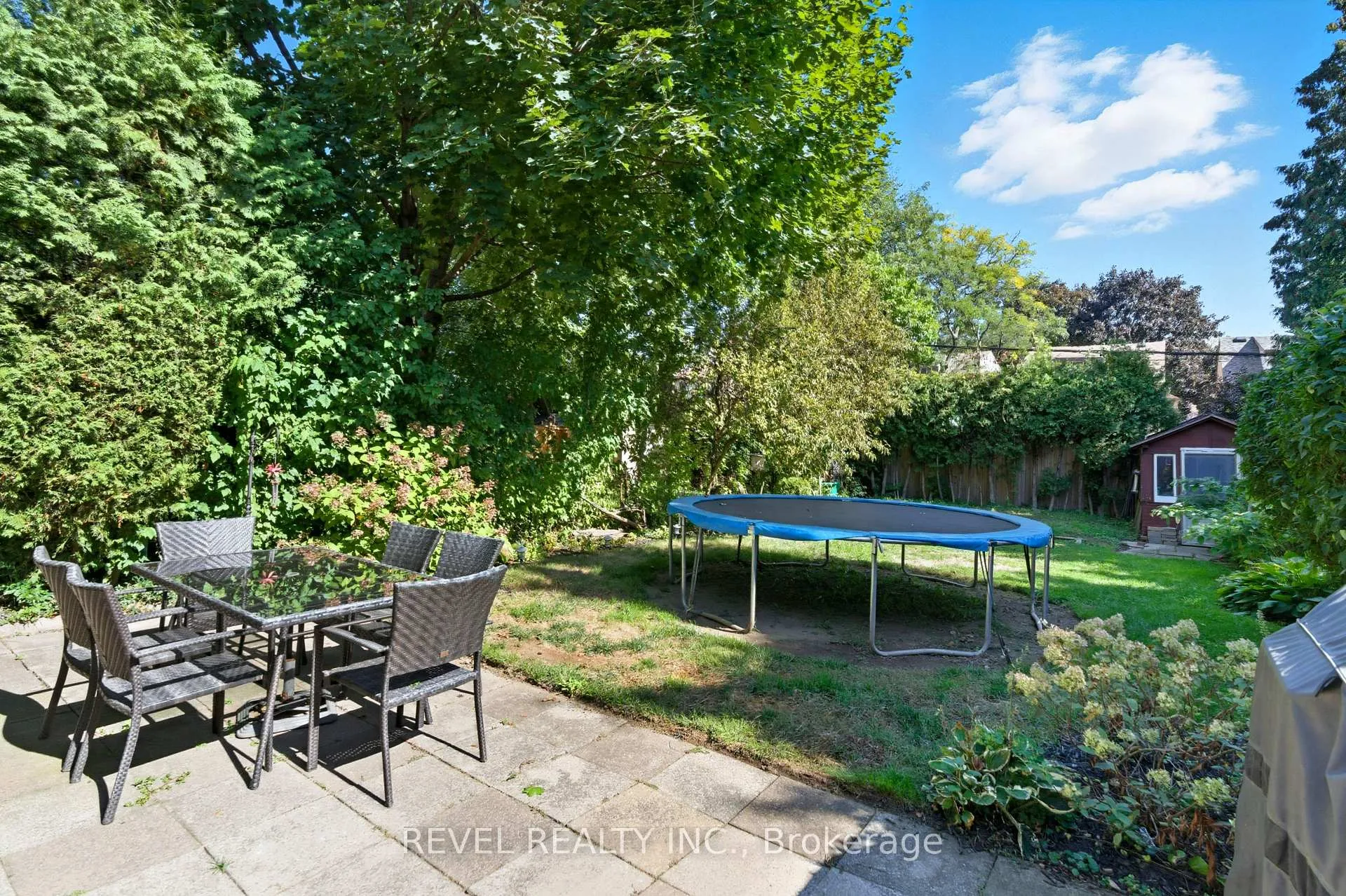 Photo 33 of 197 Balmoral Avenue S, Hamilton, Delta — HOMEH