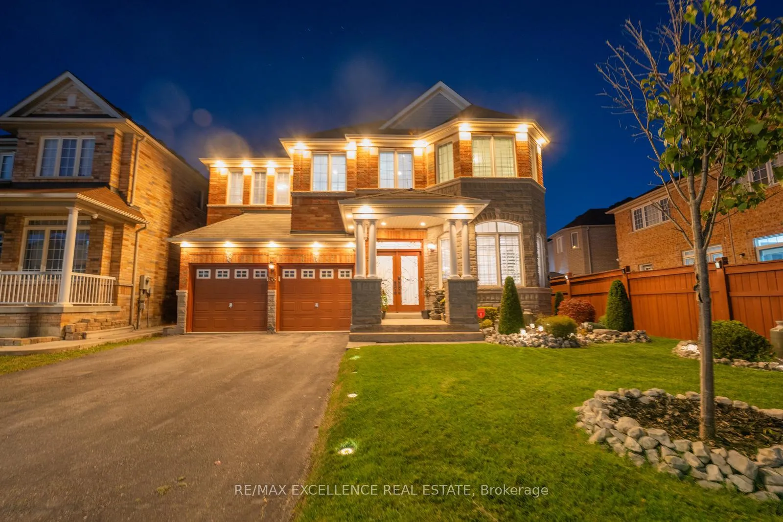 Photo 3 of 63 Powell Drive, Brampton, Sandringham-Wellington — HOMEH
