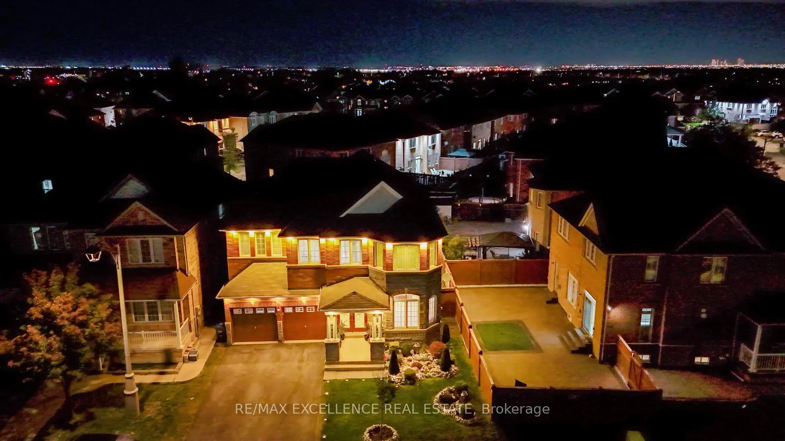Photo 5 of 63 Powell Drive, Brampton, Sandringham-Wellington — HOMEH