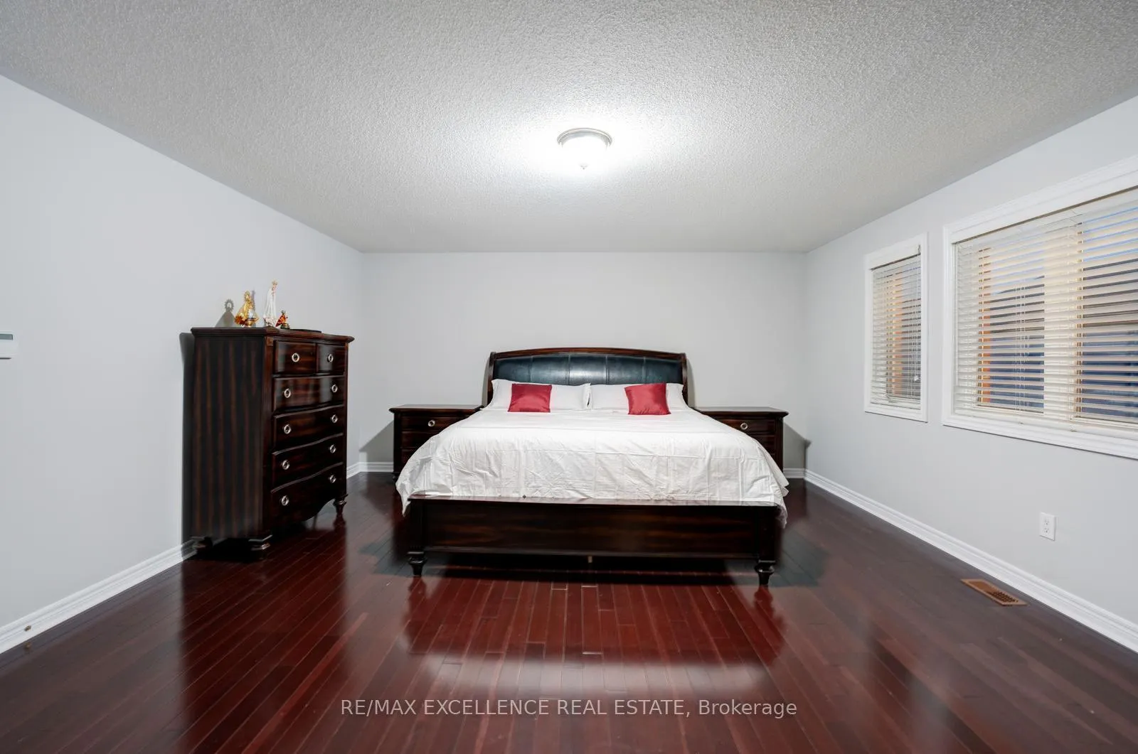 Photo 30 of 63 Powell Drive, Brampton, Sandringham-Wellington — HOMEH