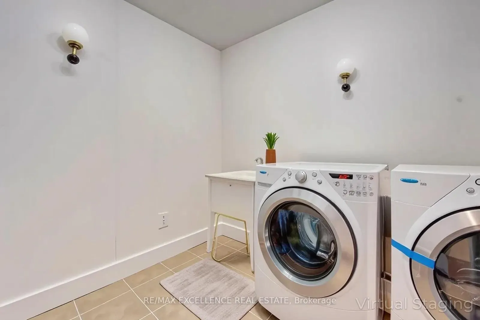 Photo 41 of 63 Powell Drive, Brampton, Sandringham-Wellington — HOMEH