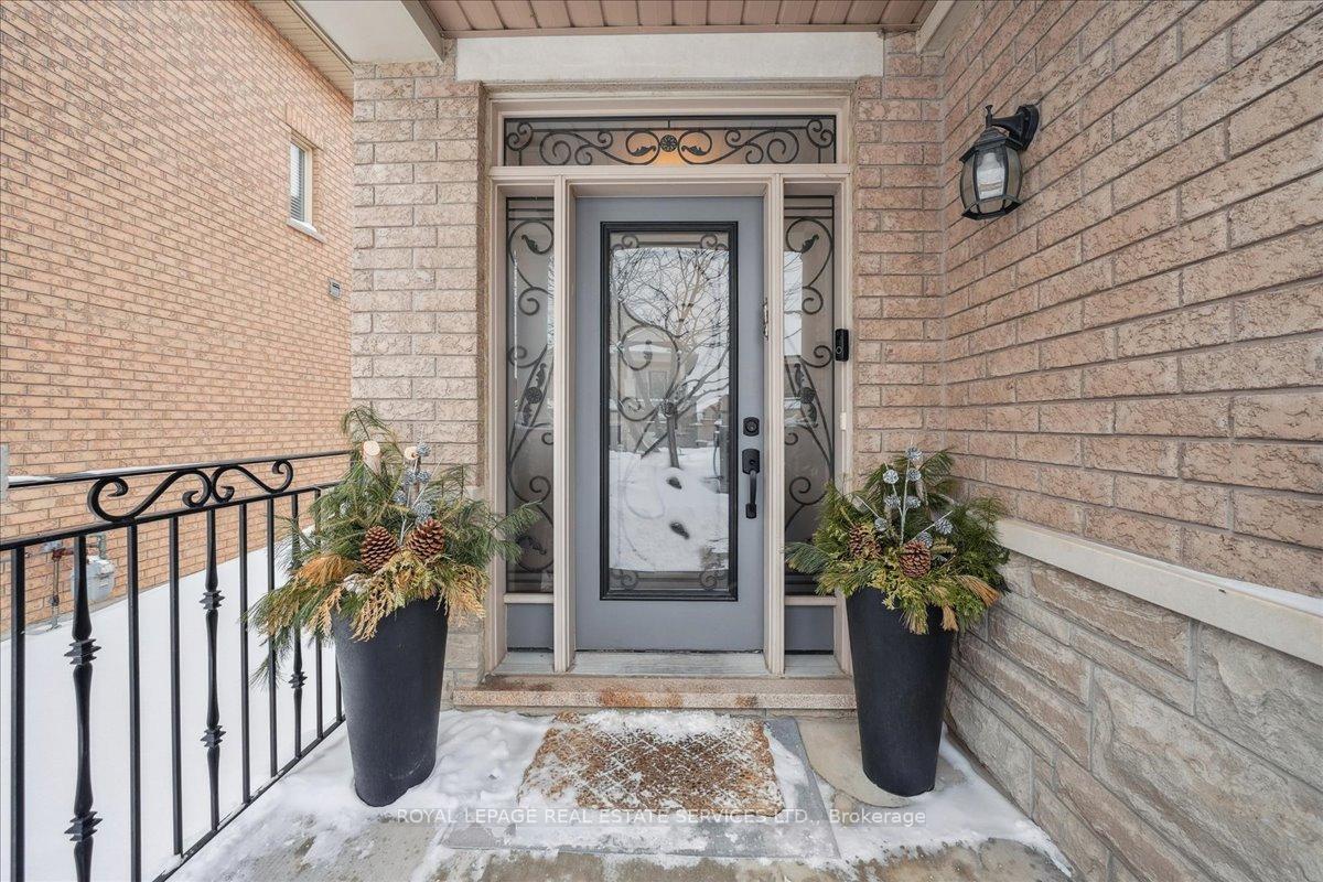 Photo 4 of 50 Ostrovsky Road, Vaughan, Vellore Village — HOMEH