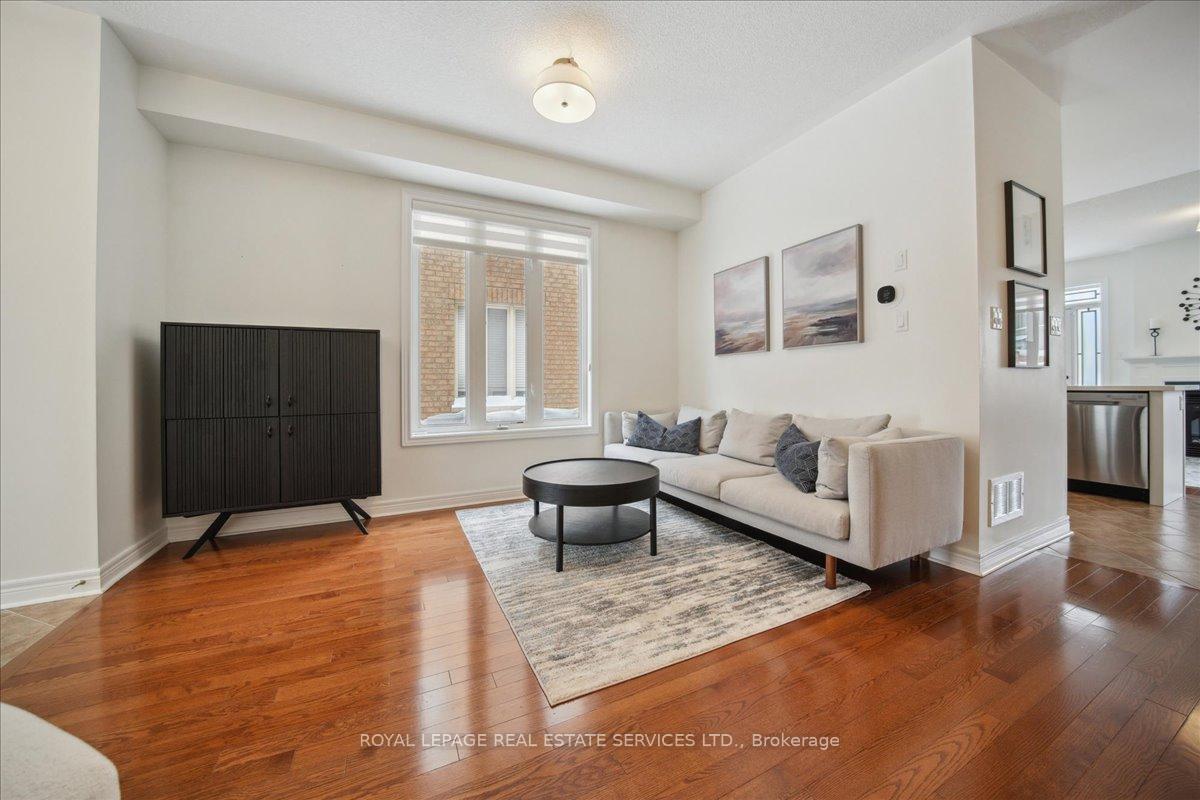 Photo 10 of 50 Ostrovsky Road, Vaughan, Vellore Village — HOMEH