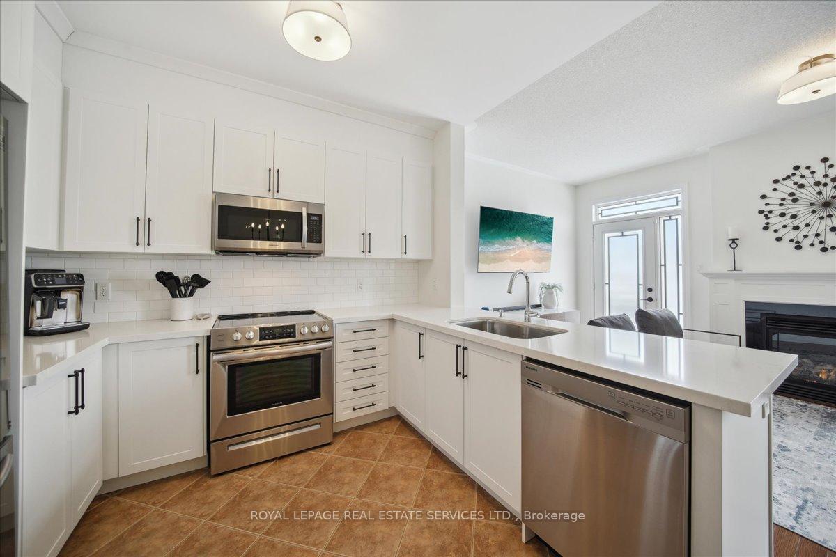 Photo 17 of 50 Ostrovsky Road, Vaughan, Vellore Village — HOMEH