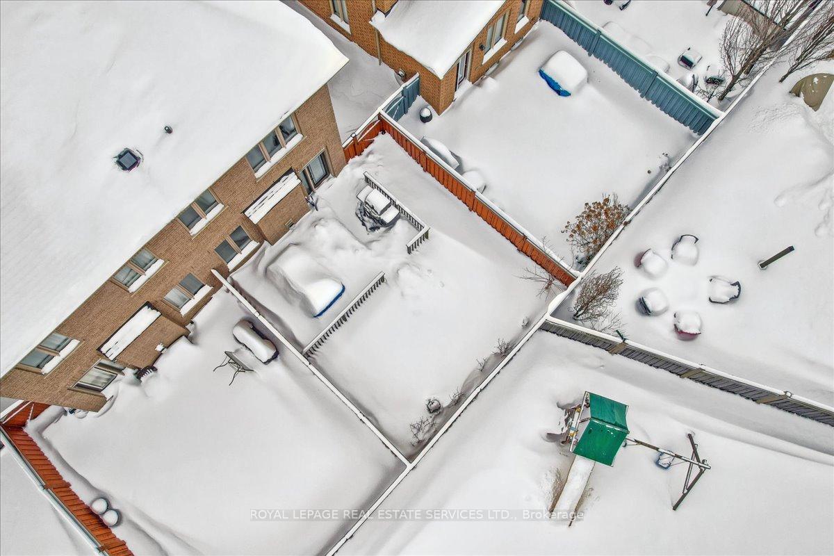 Photo 41 of 50 Ostrovsky Road, Vaughan, Vellore Village — HOMEH