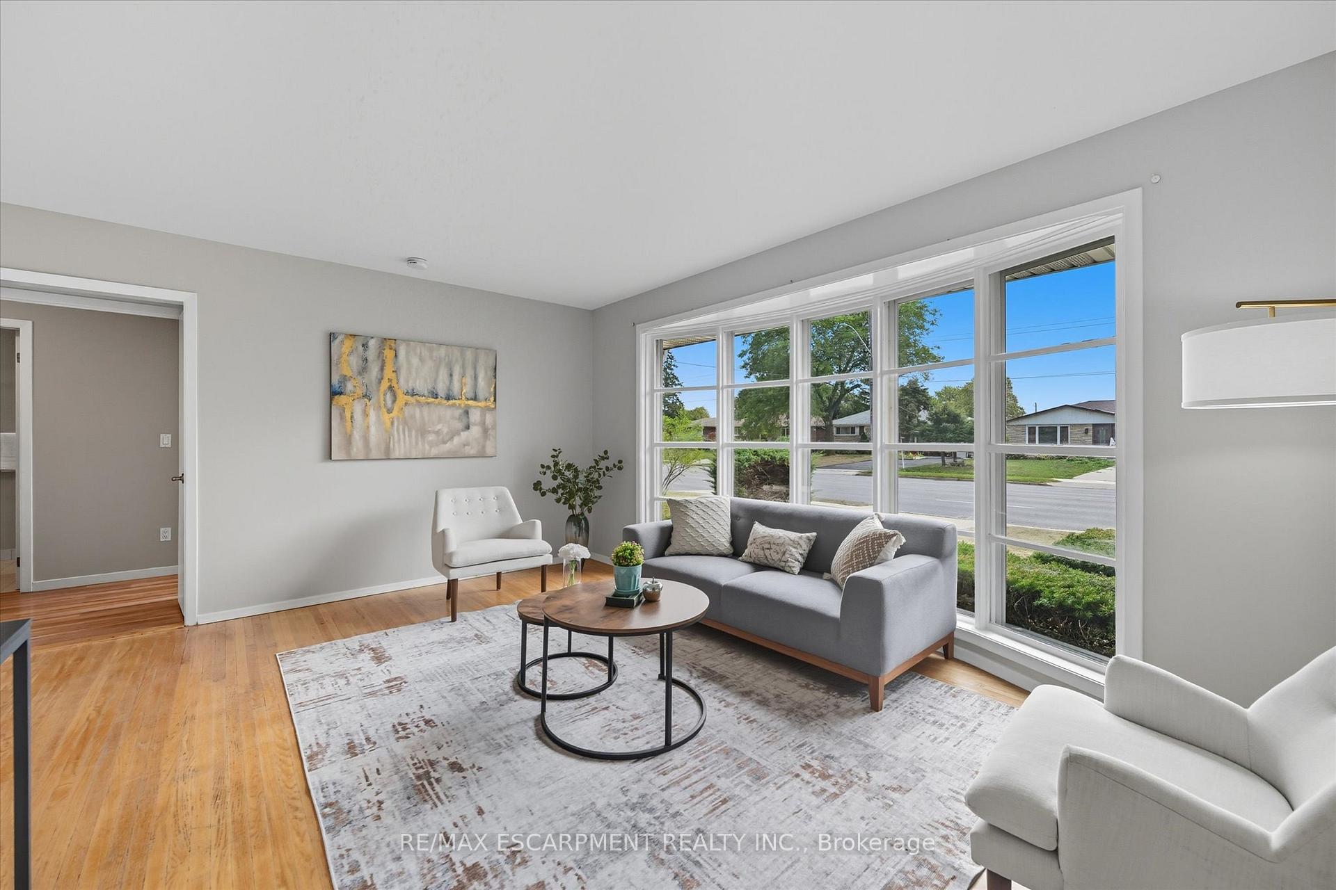 Photo 6 of 966 Upper Sherman Avenue, Hamilton, Thorner — HOMEH