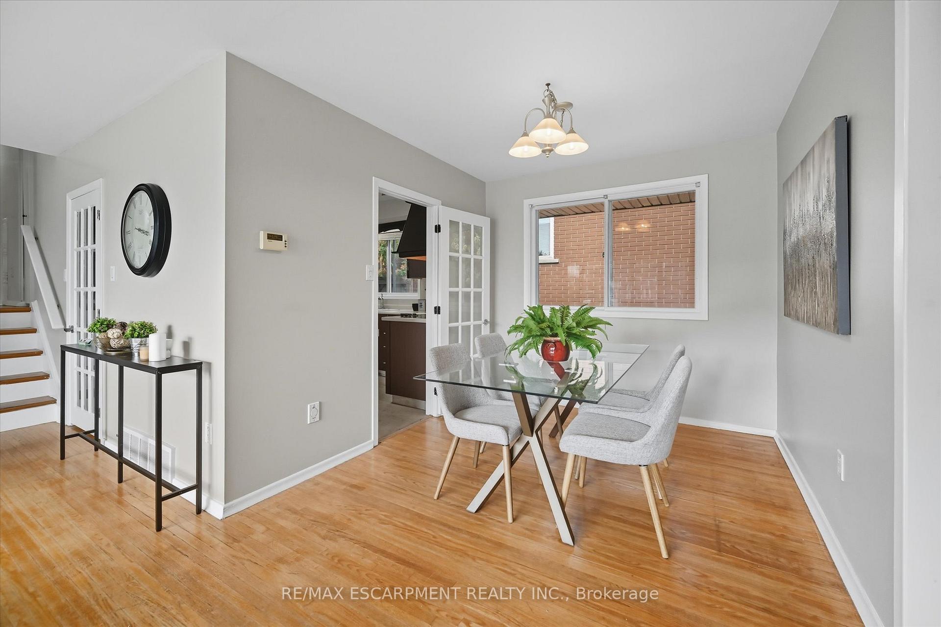 Photo 11 of 966 Upper Sherman Avenue, Hamilton, Thorner — HOMEH