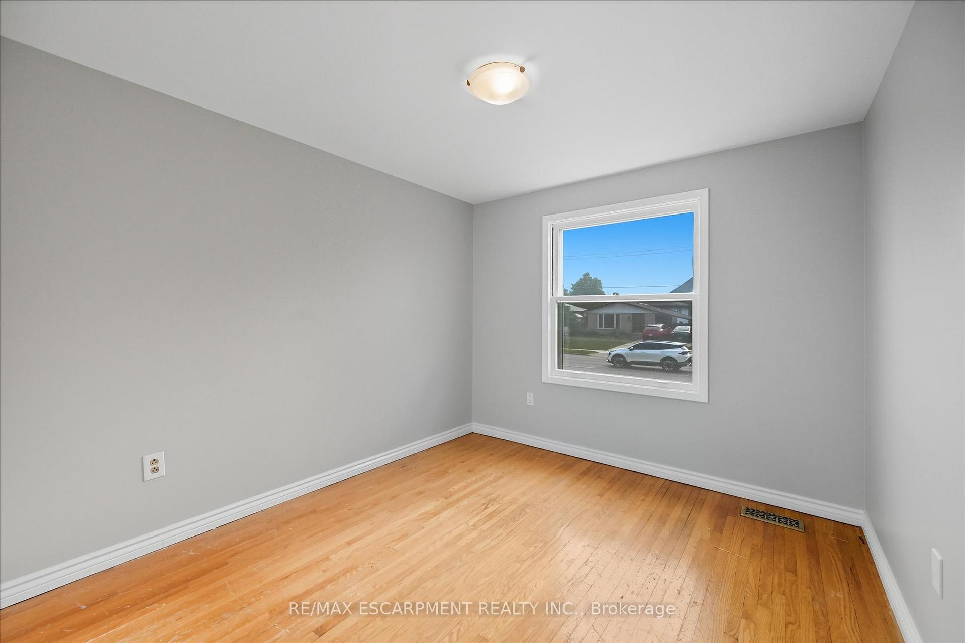 Photo 27 of 966 Upper Sherman Avenue, Hamilton, Thorner — HOMEH