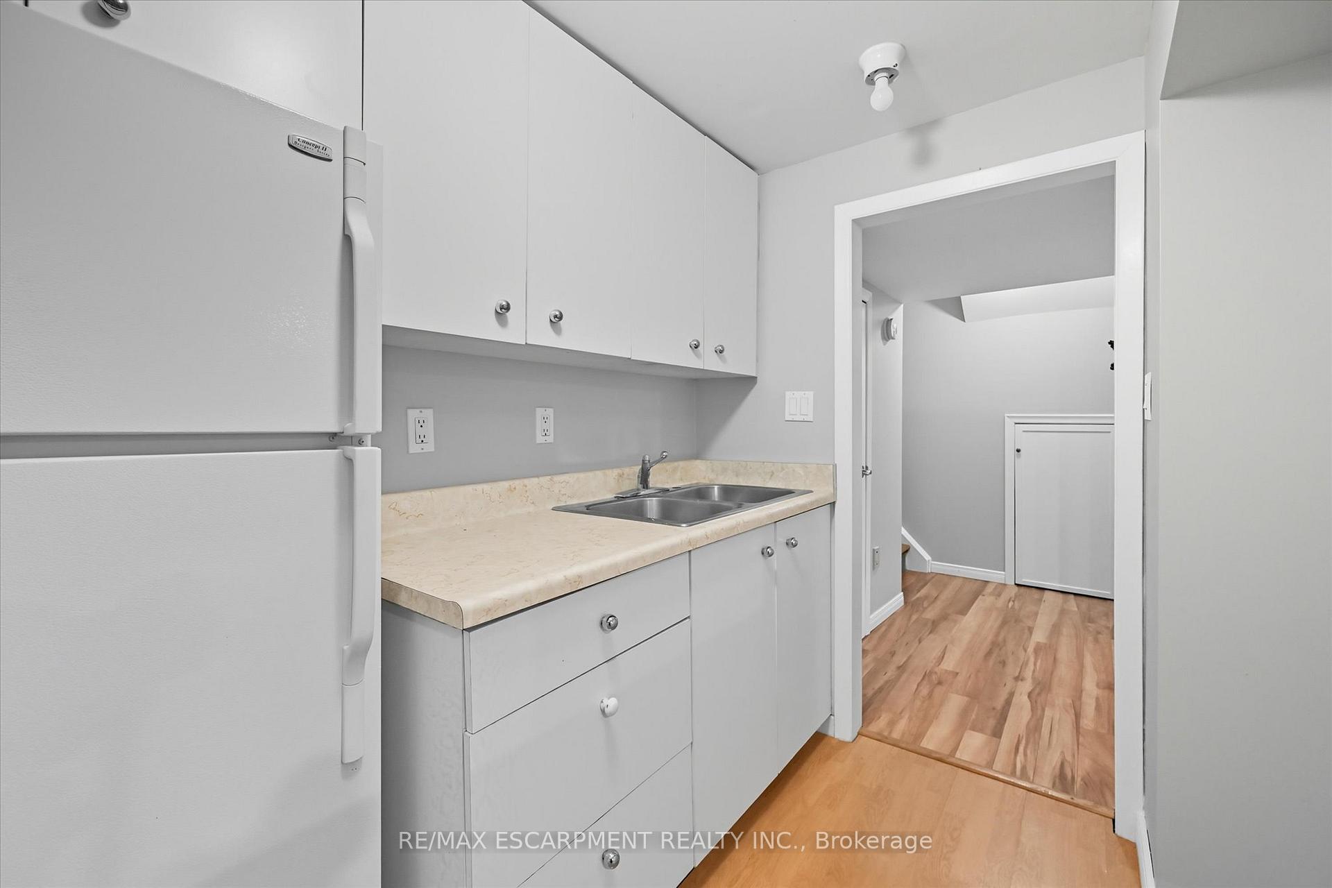 Photo 36 of 966 Upper Sherman Avenue, Hamilton, Thorner — HOMEH