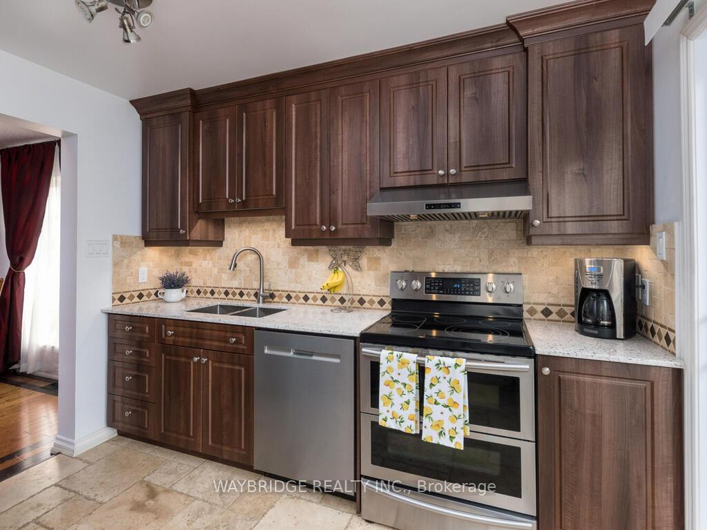 Photo 16 of 284 Stoneway Drive, Ottawa, Barrhaven East — HOMEH