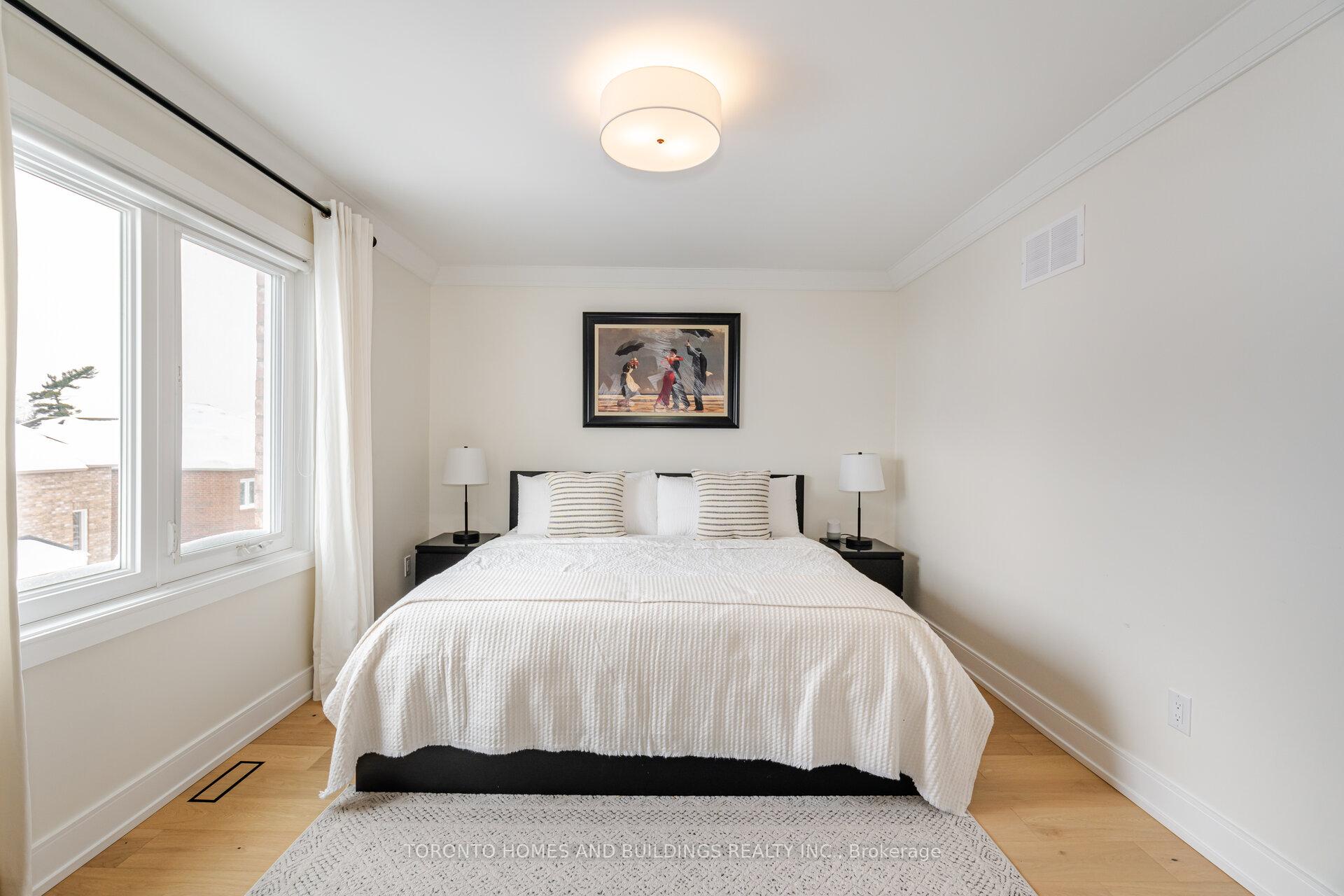 Photo 26 of 249 Matthew Drive, Vaughan, East Woodbridge — HOMEH