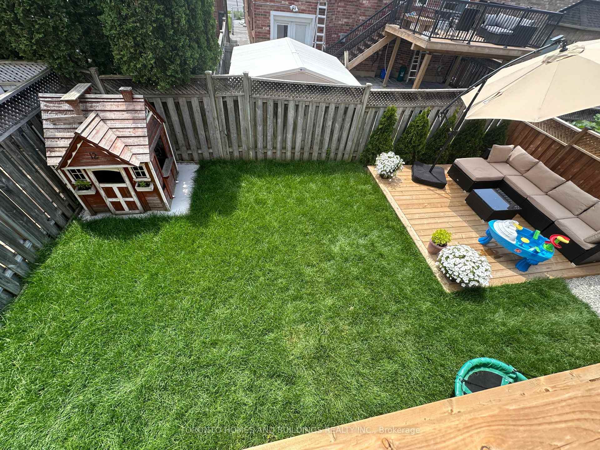 Photo 48 of 249 Matthew Drive, Vaughan, East Woodbridge — HOMEH