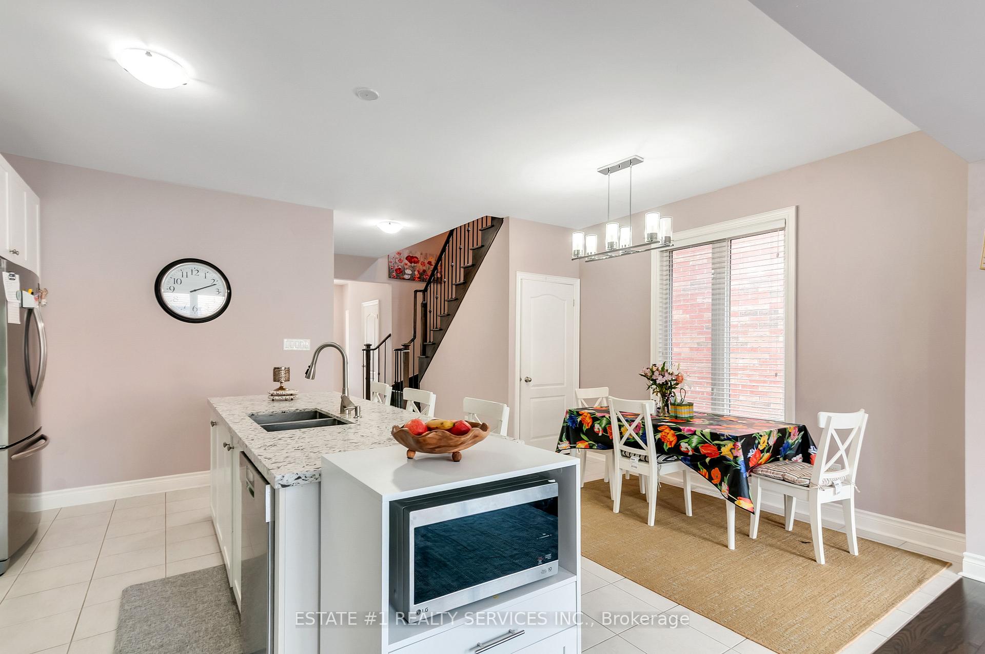 Photo 11 of 13 Andretti Crescent, Brampton, Credit Valley — HOMEH