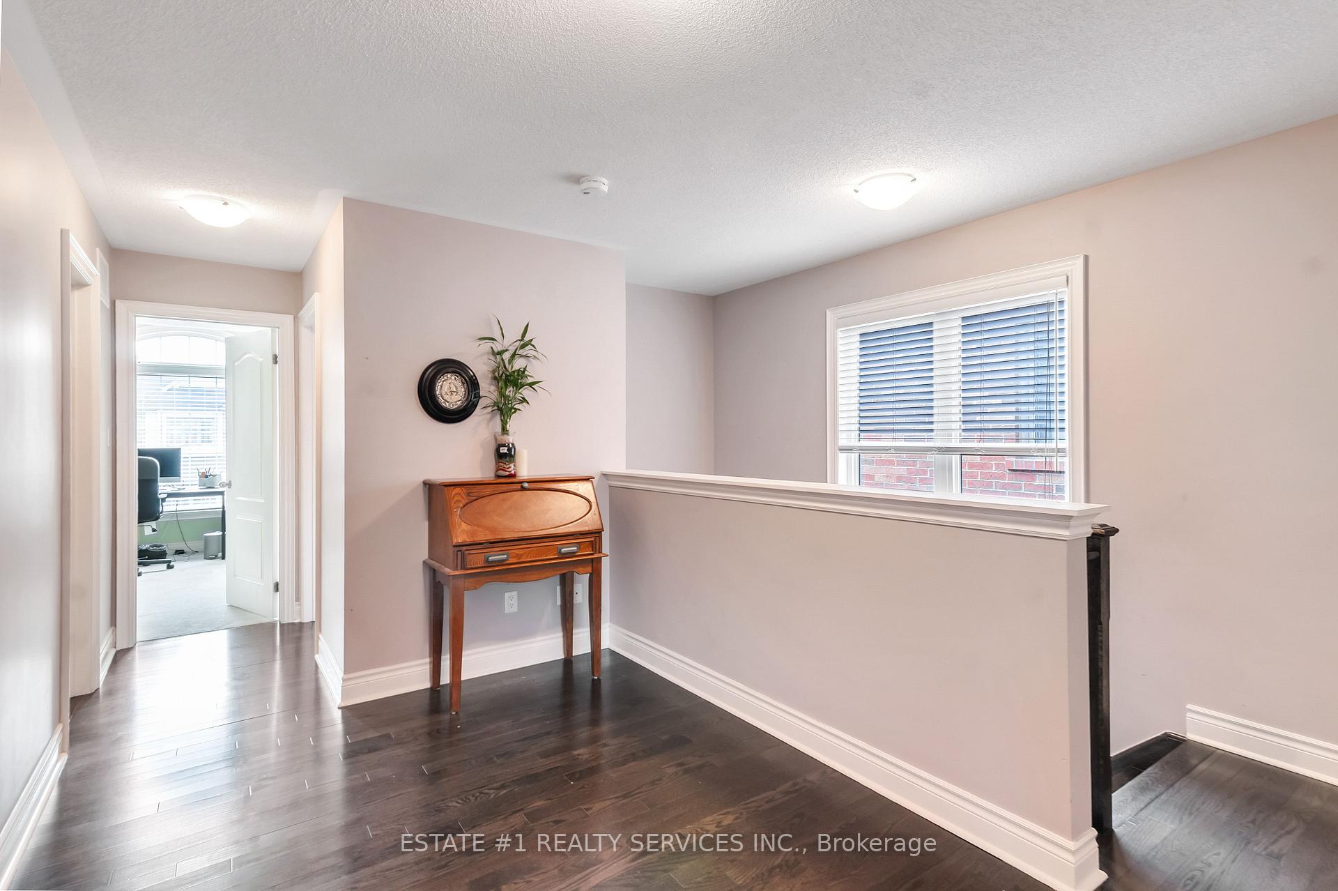 Photo 15 of 13 Andretti Crescent, Brampton, Credit Valley — HOMEH