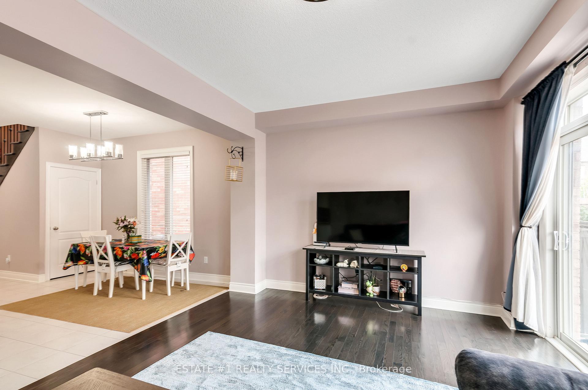 Photo 17 of 13 Andretti Crescent, Brampton, Credit Valley — HOMEH