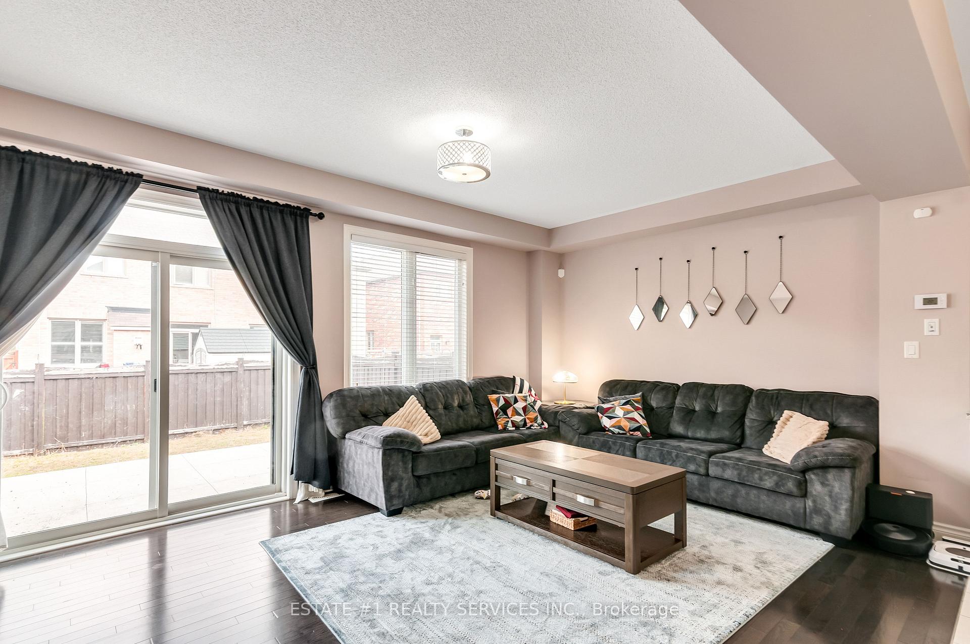 Photo 19 of 13 Andretti Crescent, Brampton, Credit Valley — HOMEH
