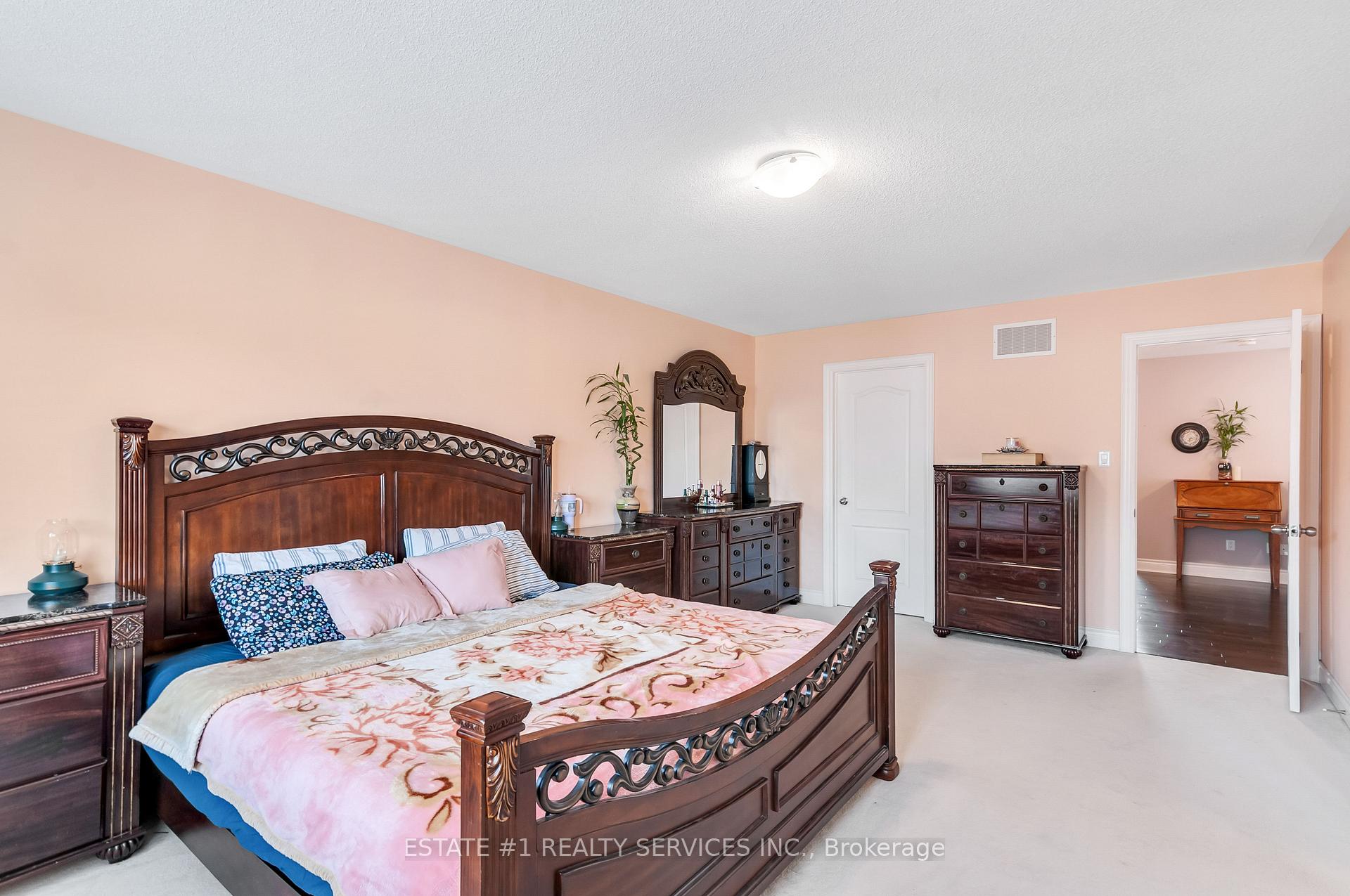 Photo 27 of 13 Andretti Crescent, Brampton, Credit Valley — HOMEH