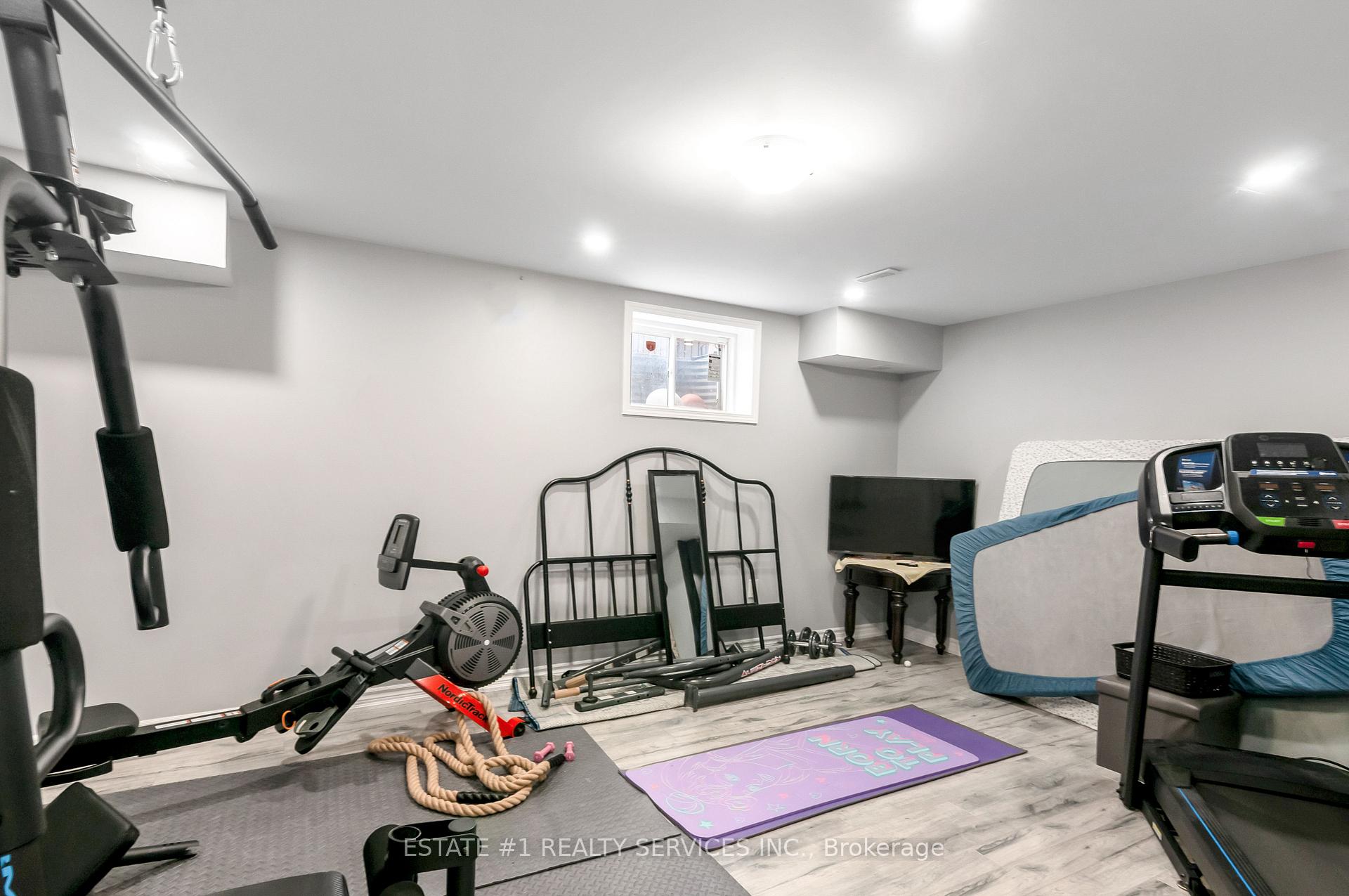 Photo 33 of 13 Andretti Crescent, Brampton, Credit Valley — HOMEH
