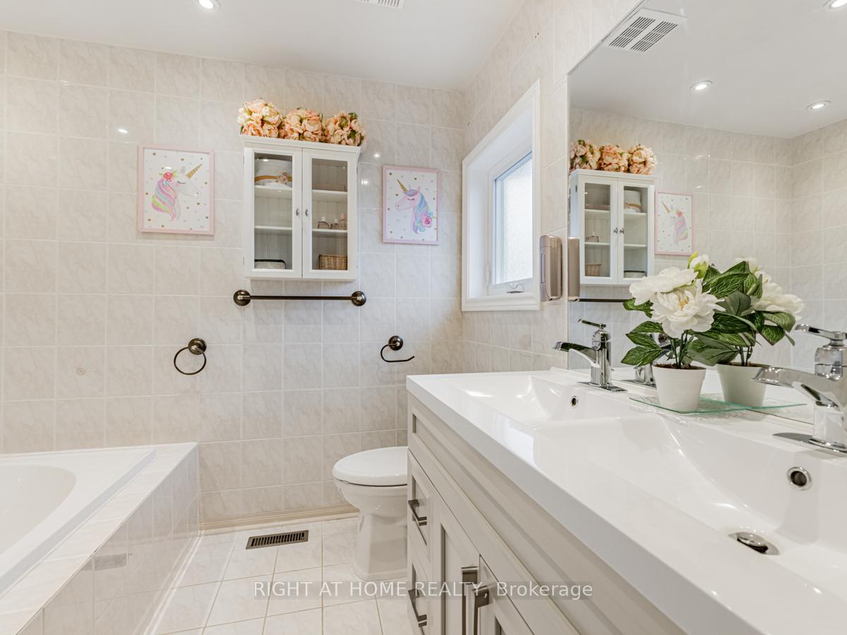 Photo 22 of 14 Decoroso Drive, Vaughan, Sonoma Heights — HOMEH