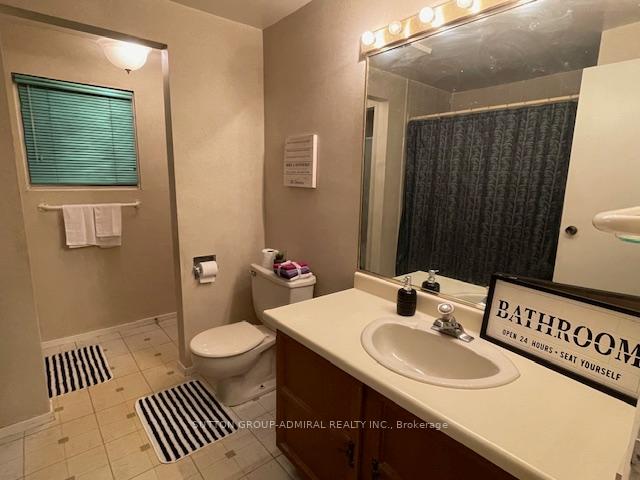 Photo 2 of 46 Morley Road, Vaughan, Brownridge — HOMEH