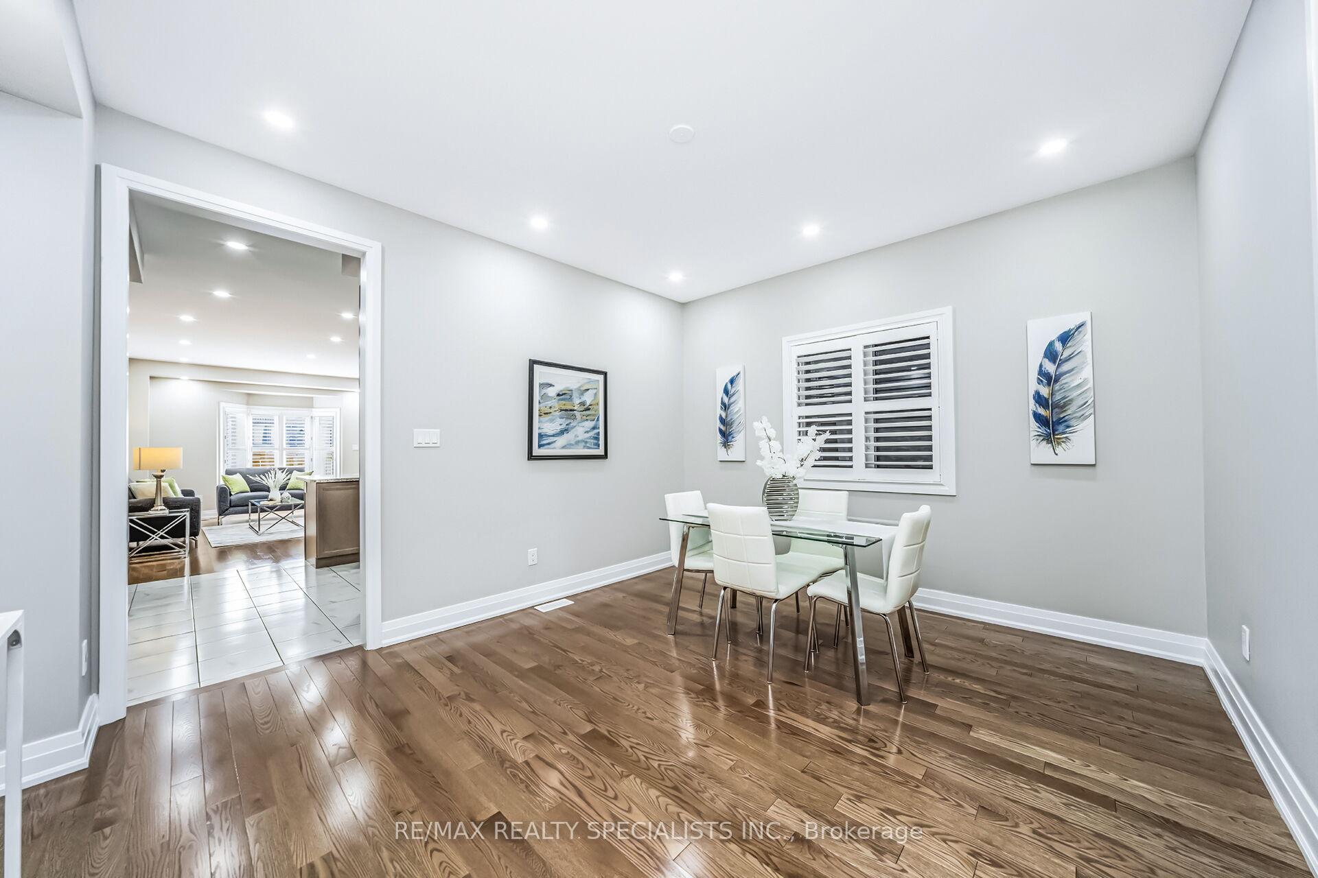 Photo 10 of 16 Dalbeattie Drive, Brampton, Bram West — HOMEH